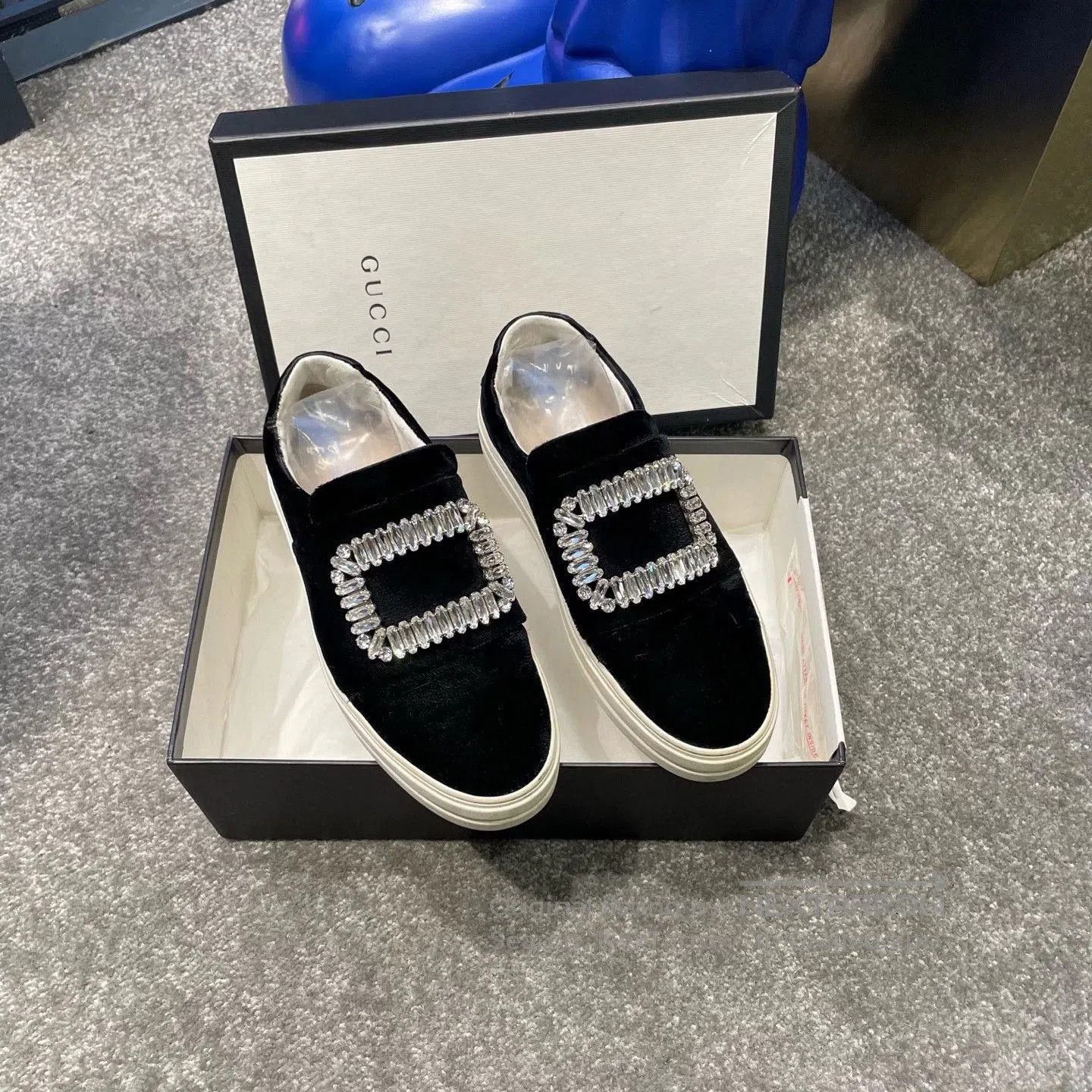 Roger Vivier RV Diamond Buckle Suede Black Flats. Size US 5 / IT 35 - 2 Thumbnail