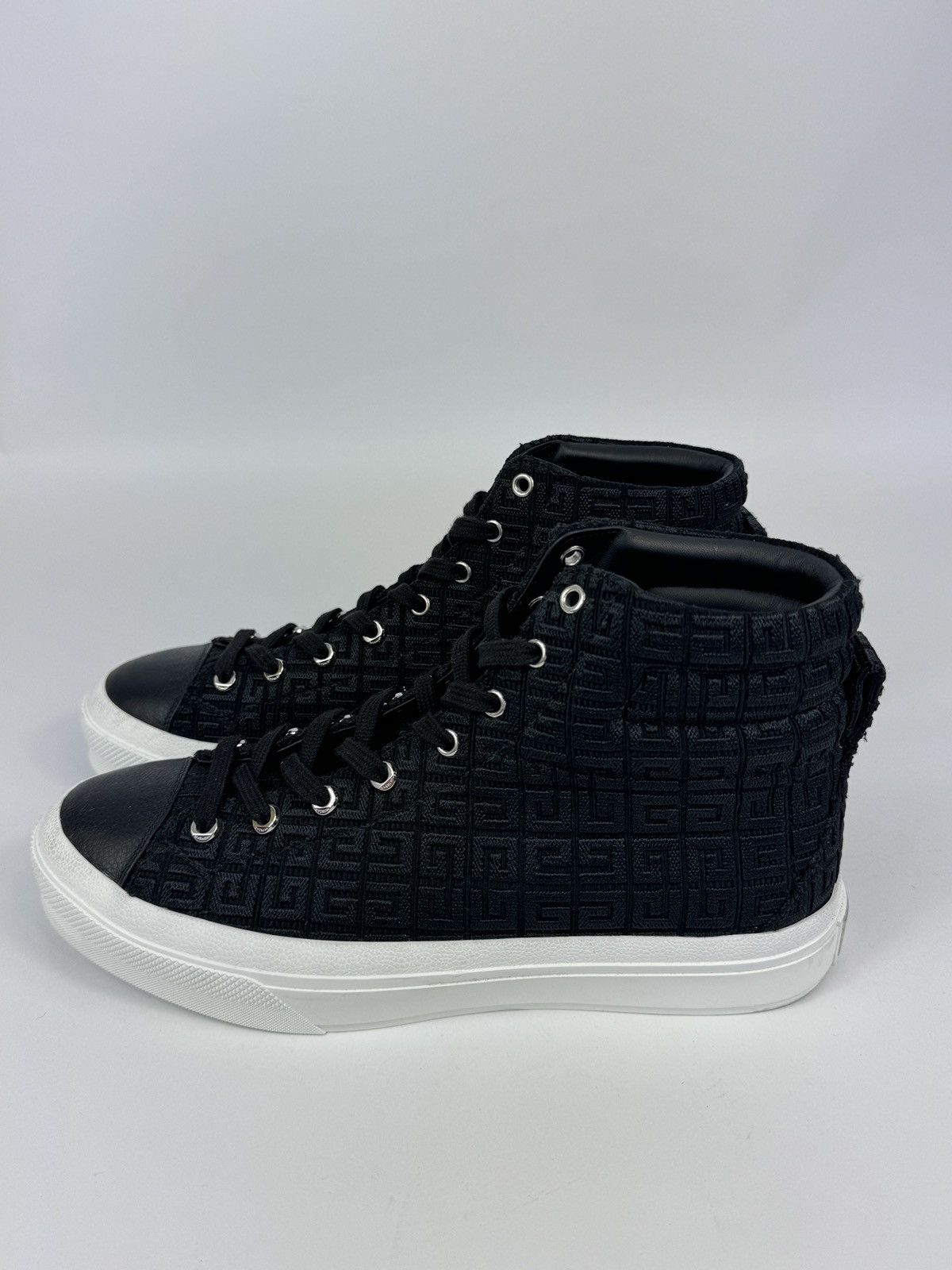 Givenchy LOGO PRINT HIGH TOP SNEAKERS Size US 10 / EU 43 - 3 Thumbnail