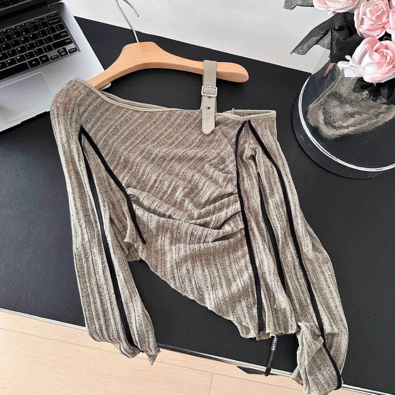 Vintage Design Aesthetic Jerseys Cropped Top Long Sleeve y2k Size S / US 4 / IT 40 - 4 Thumbnail