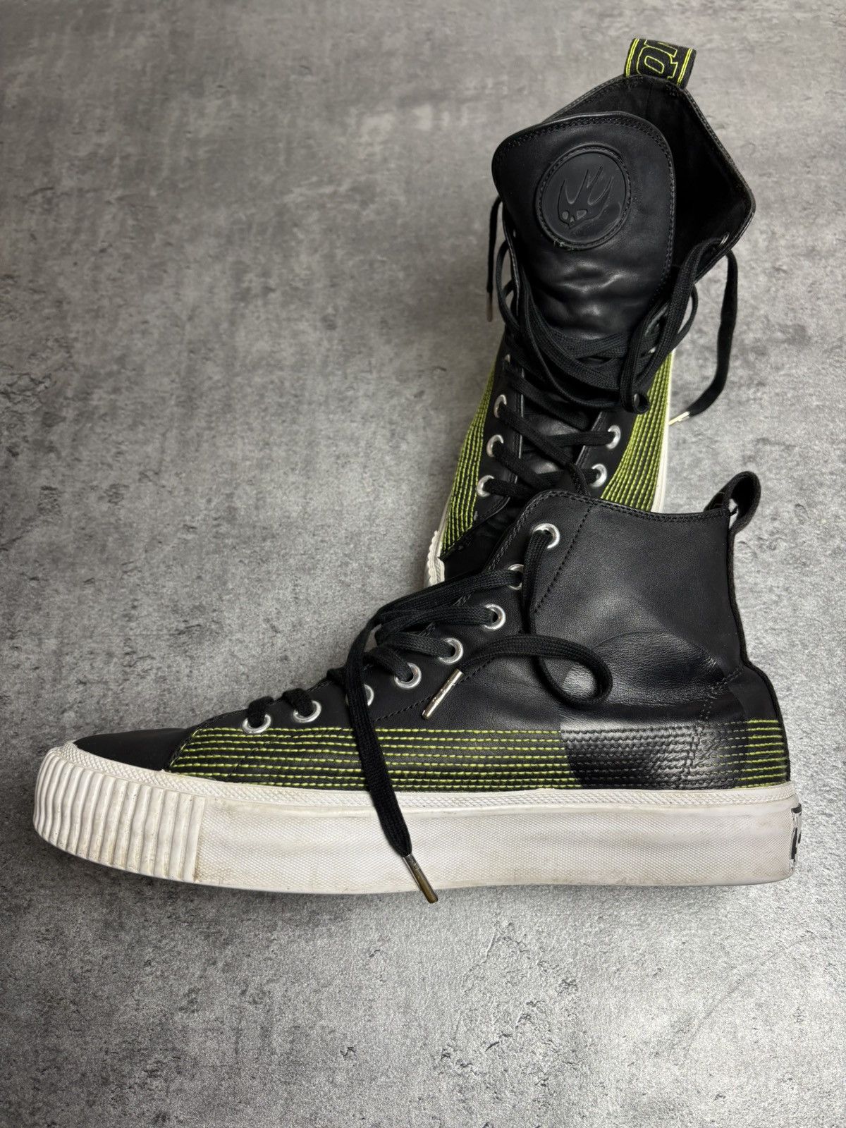 Alexander McQueen Alexander mcgueen high sneakers Size US 10 / EU 43 - 1 Thumbnail