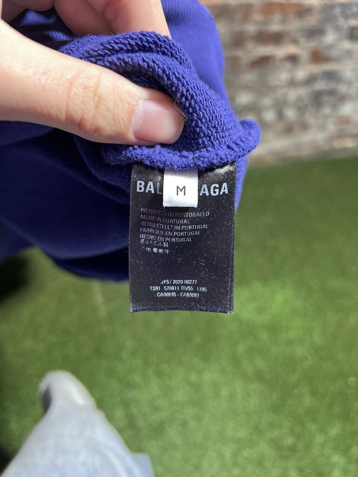 Balenciaga Balenciaga Copyright Logo Hoodie Sz. M Size US M / EU 48-50 / 2 - 4 Thumbnail