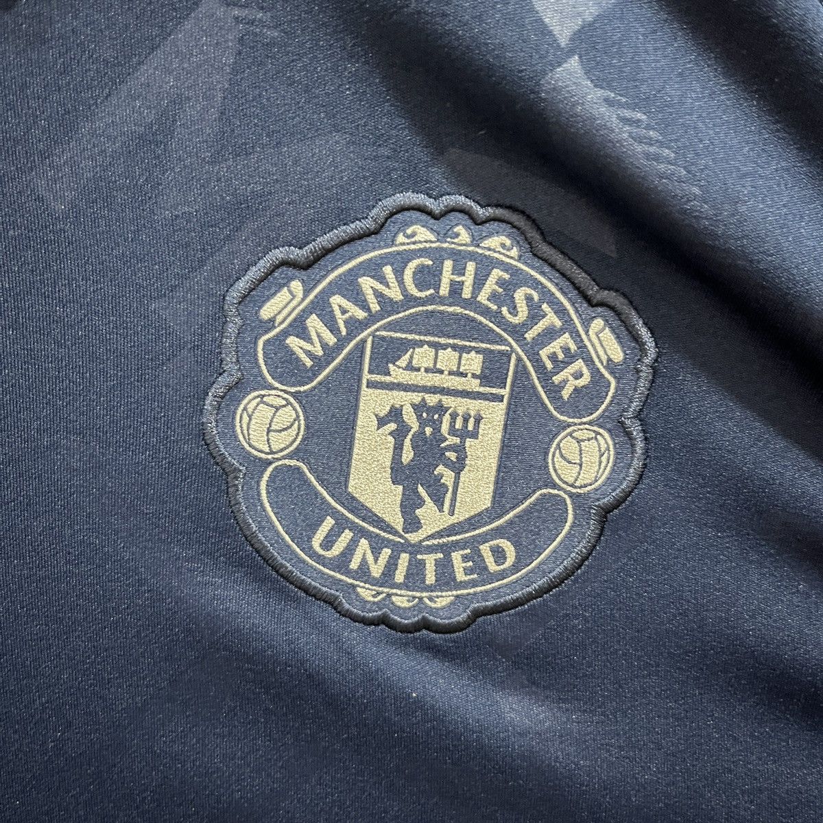 Adidas Manchester United 2024-25 Third Bruno Fernandes #8 Jersey Size US XXL / EU 58 / 5 - 8 Thumbnail