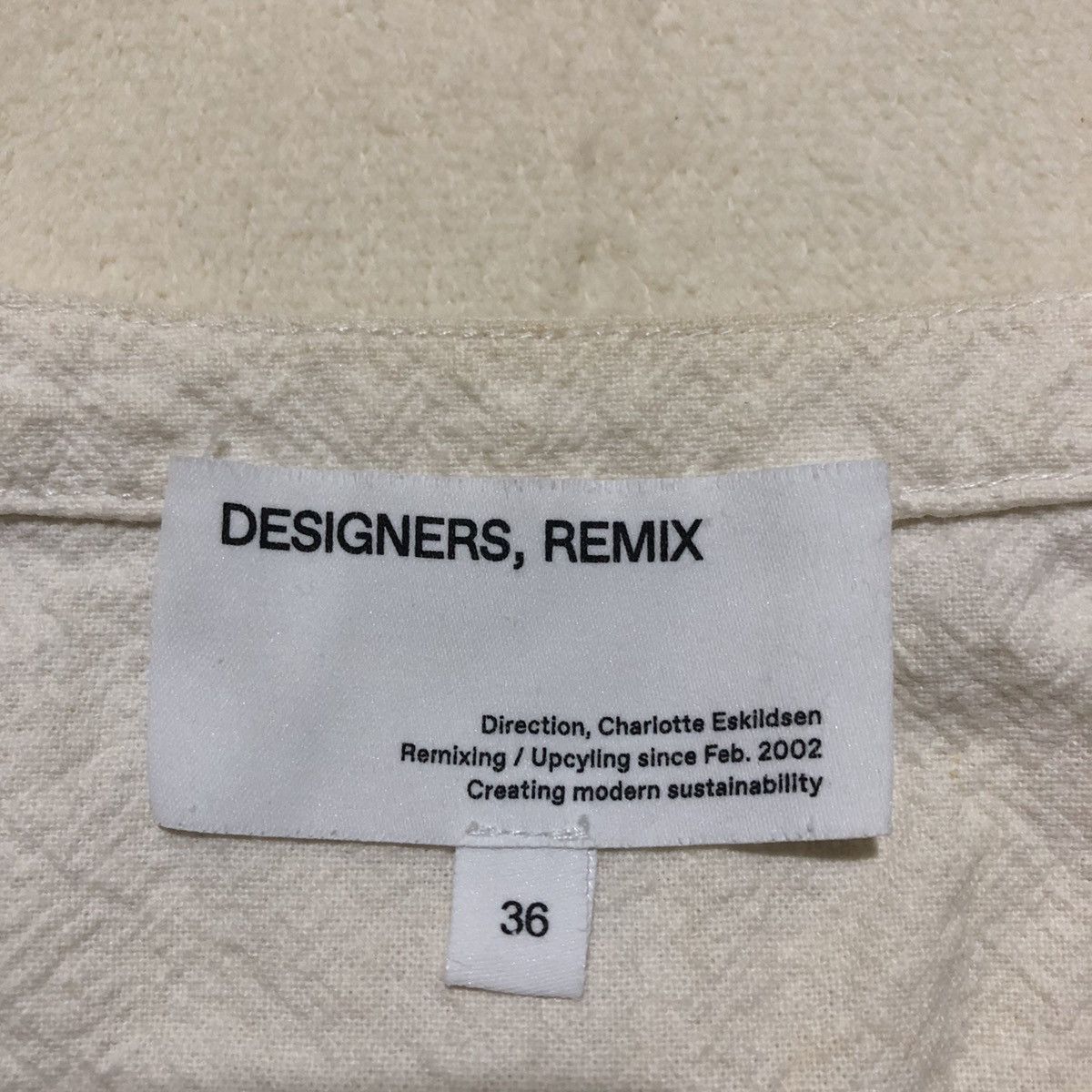 Designer × Designers Remix Designers Remix Buttons Up Top Size XS / US 0-2 / IT 36-38 - 9 Thumbnail