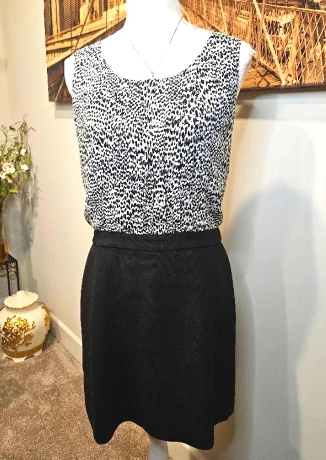 Designer LOFT Stylish Black and White Animal Print Dress H40 Size M / US 6-8 / IT 42-44 - 1 Thumbnail