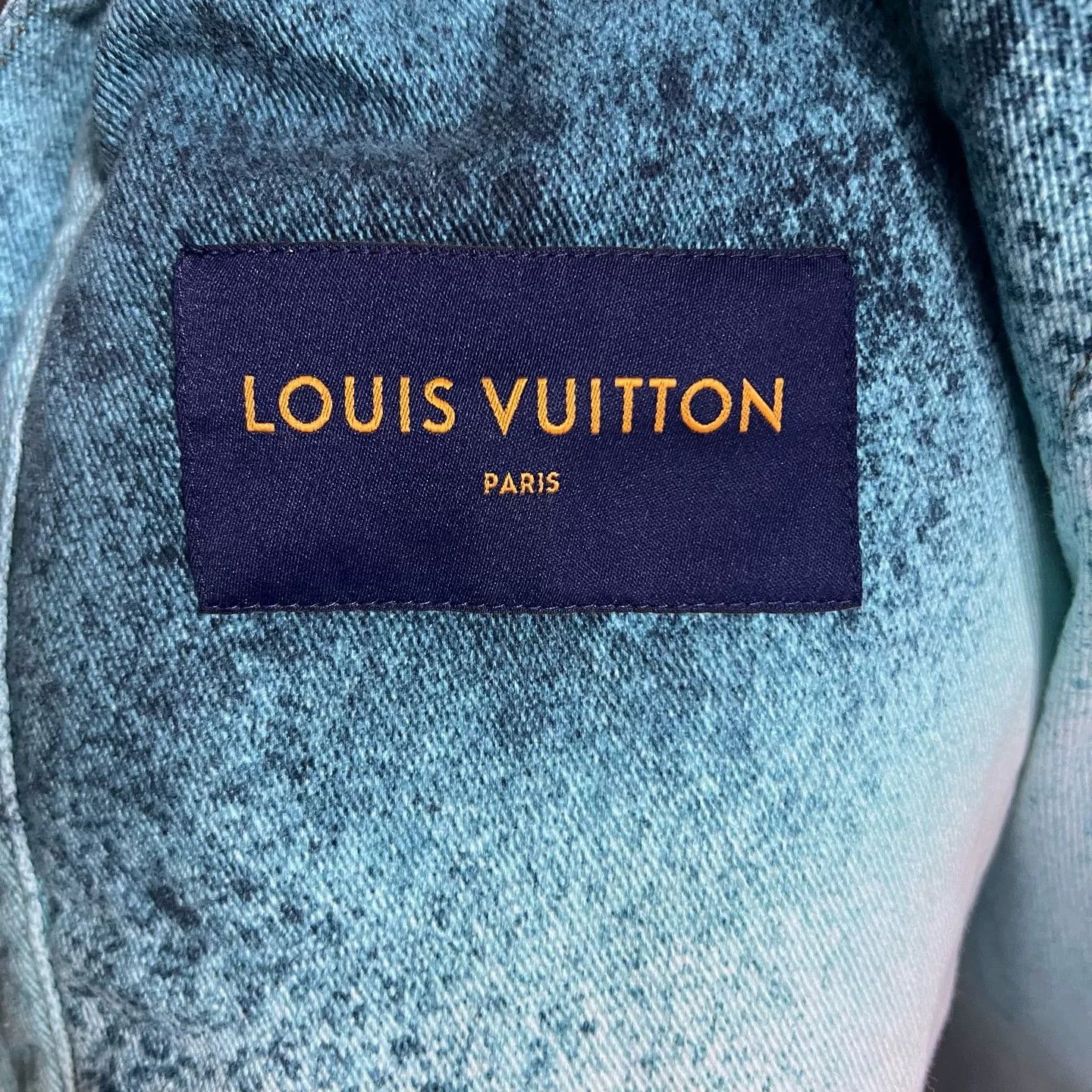 Louis Vuitton Louis Vuitton White Spray-Paint Denim Jacket Size US M / EU 48-50 / 2 - 2 Thumbnail