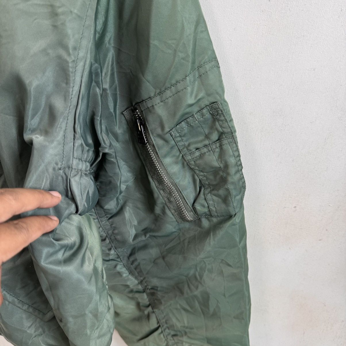 Vintage Vintage Flight Jacket World Resort Club Usa American Casual Size US L / EU 52-54 / 3 - 4 Thumbnail