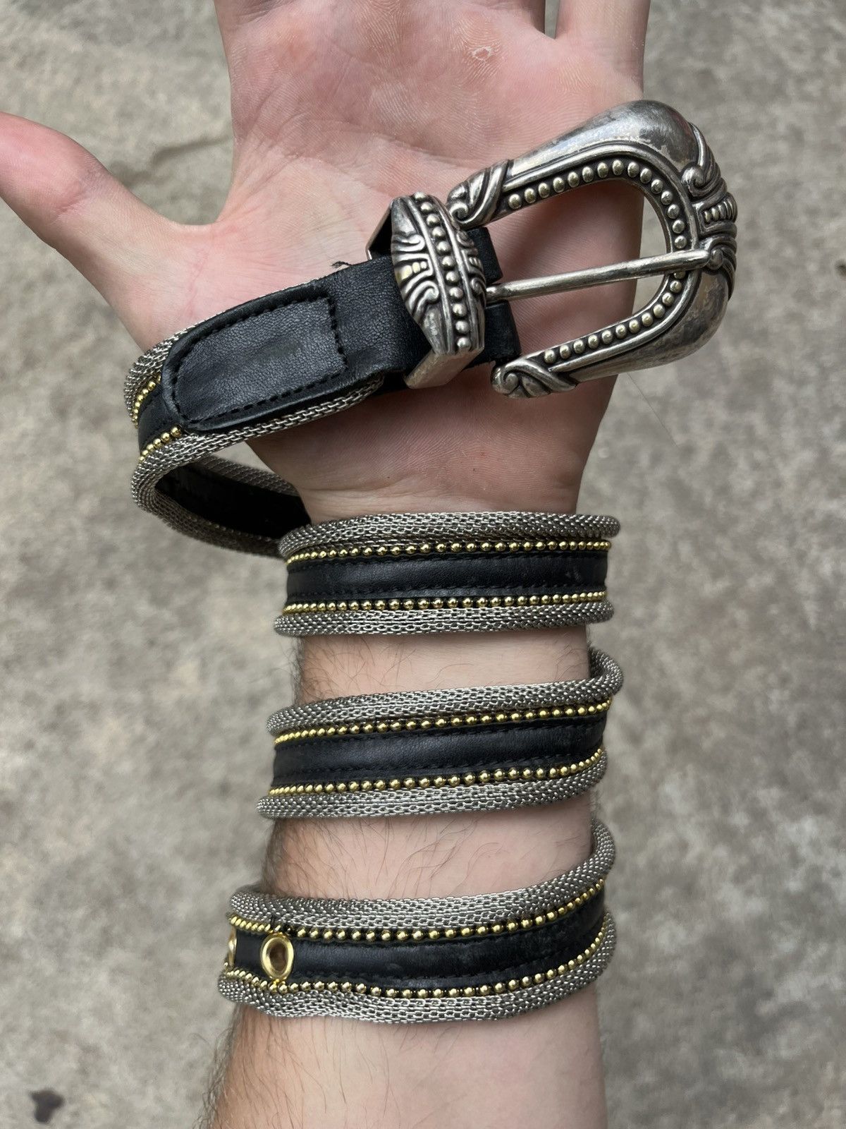Vintage Black / Silver / Gold Metallic Belt Size ONE SIZE - 1 Thumbnail