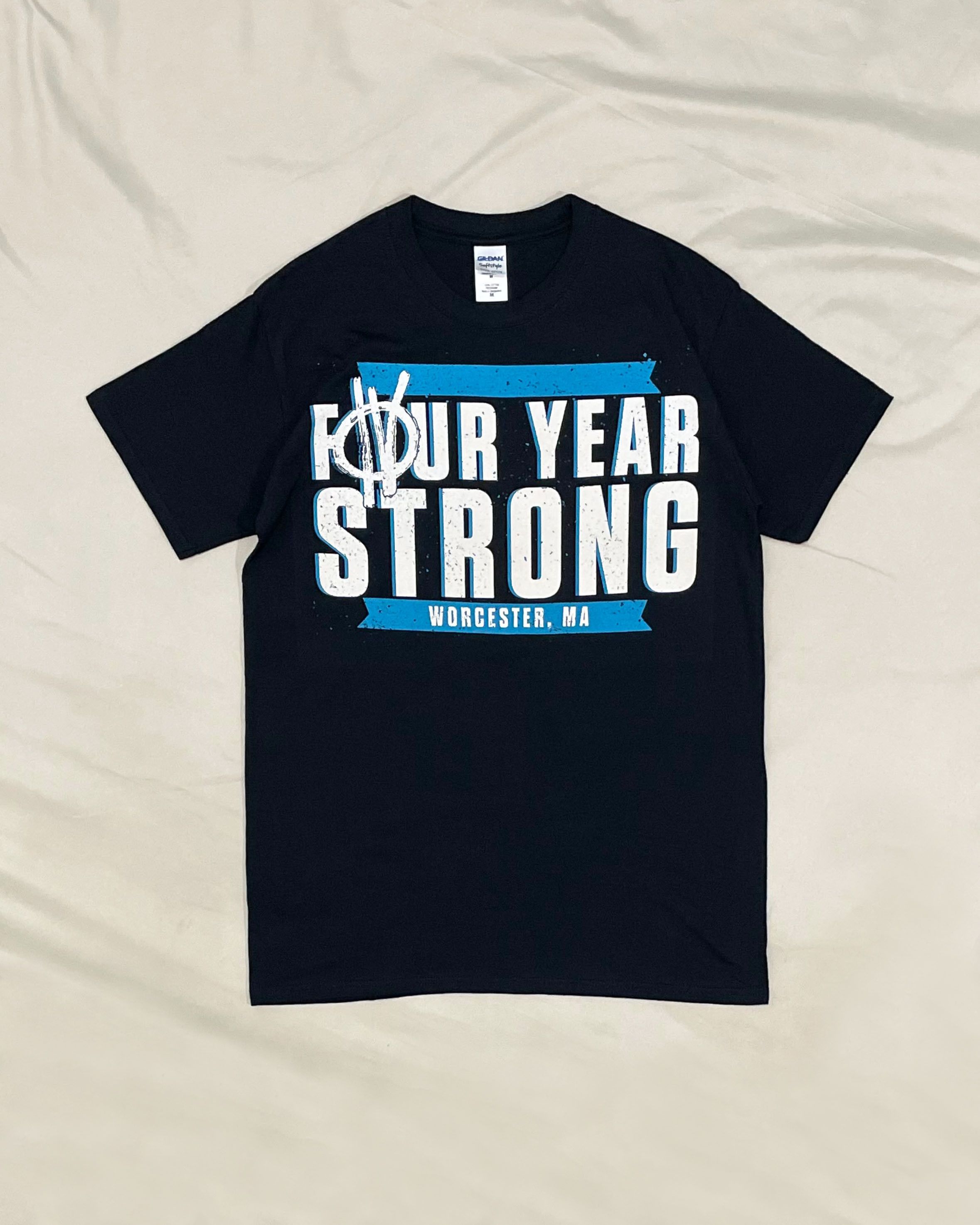 Band Tees Four Year Strong Worcester Tshirt Size US M / EU 48-50 / 2 - 1 Thumbnail