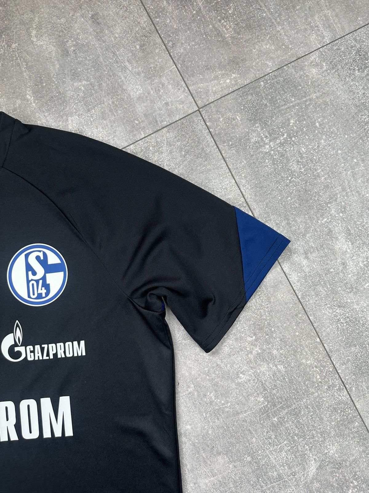 Umbro Umbro Schalke Home Soccer Jersey Size US M / EU 48-50 / 2 - 7 Thumbnail