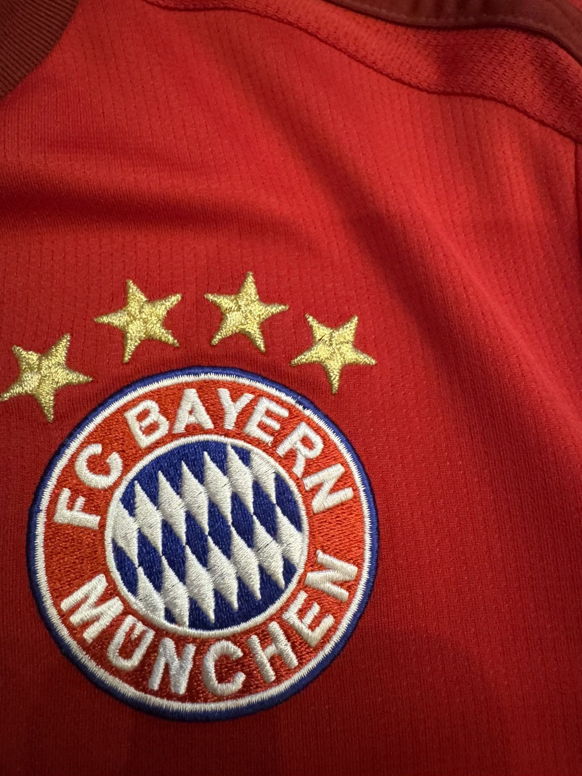 Adidas BAYERN MÜNICH 2015 2016 HOME FOOTBALL SHIRT ADIDAS sz S MEN Size US S / EU 44-46 / 1 - 8 Thumbnail
