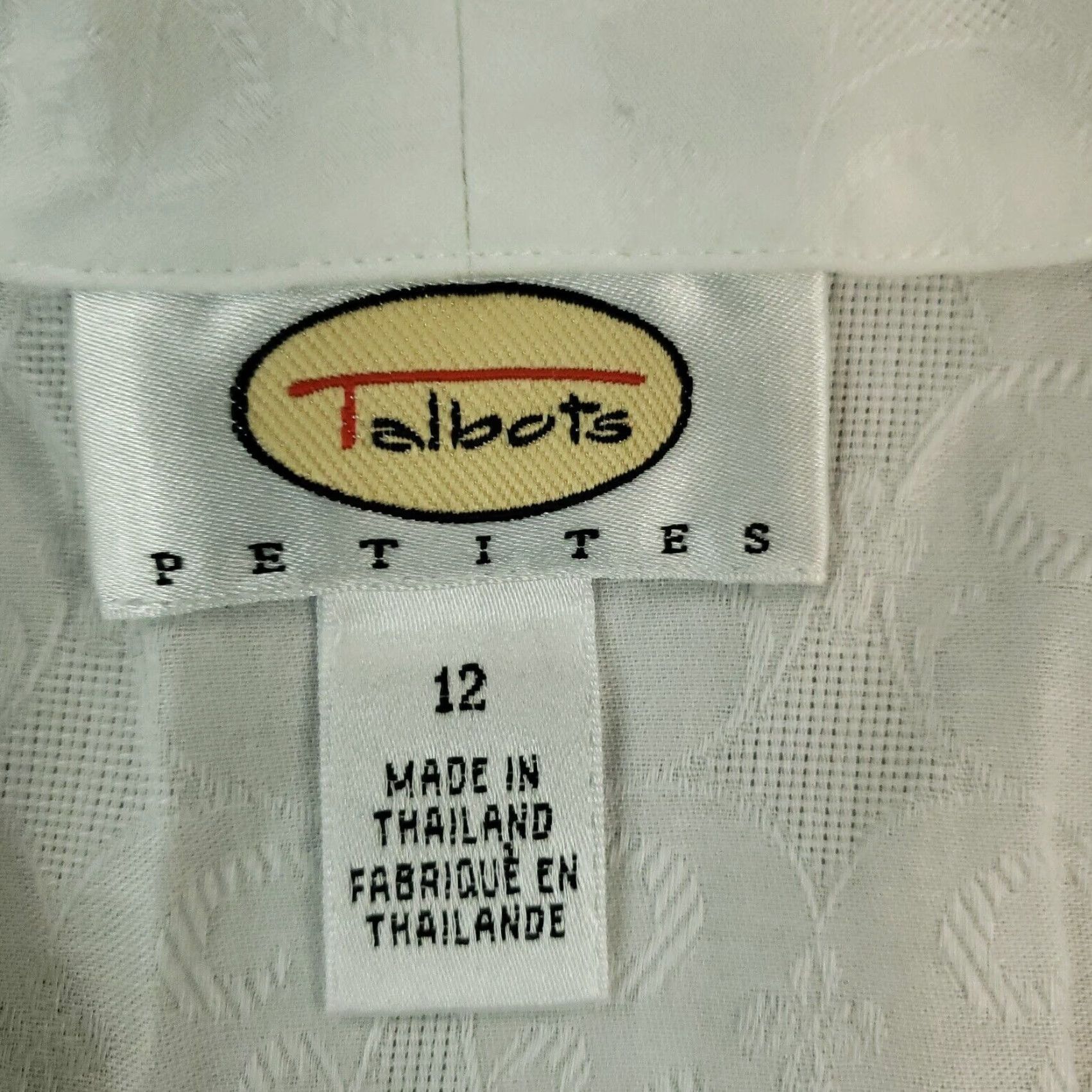 Talbots Talbots Shirt Women 12P White Long Sleeve Casual Button-Up with Ruffle Cuff Size XL / US 12-14 / IT 48-50 - 5 Thumbnail