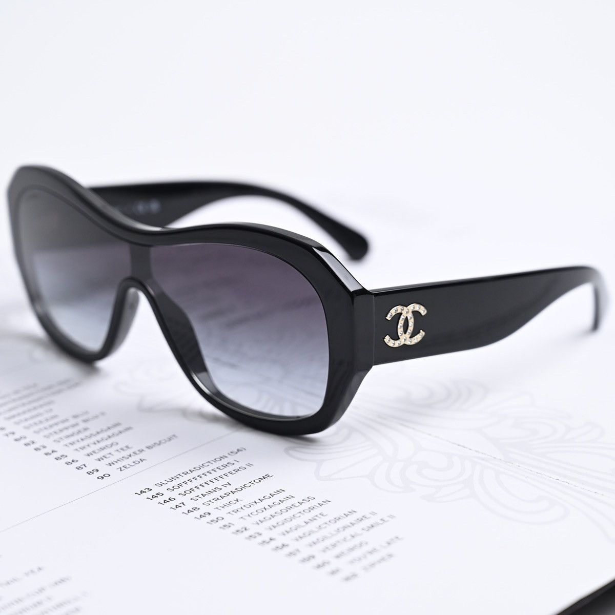 Chanel CHANEL 0CH5497B SUNGLASSES Size ONE SIZE - 2 Thumbnail