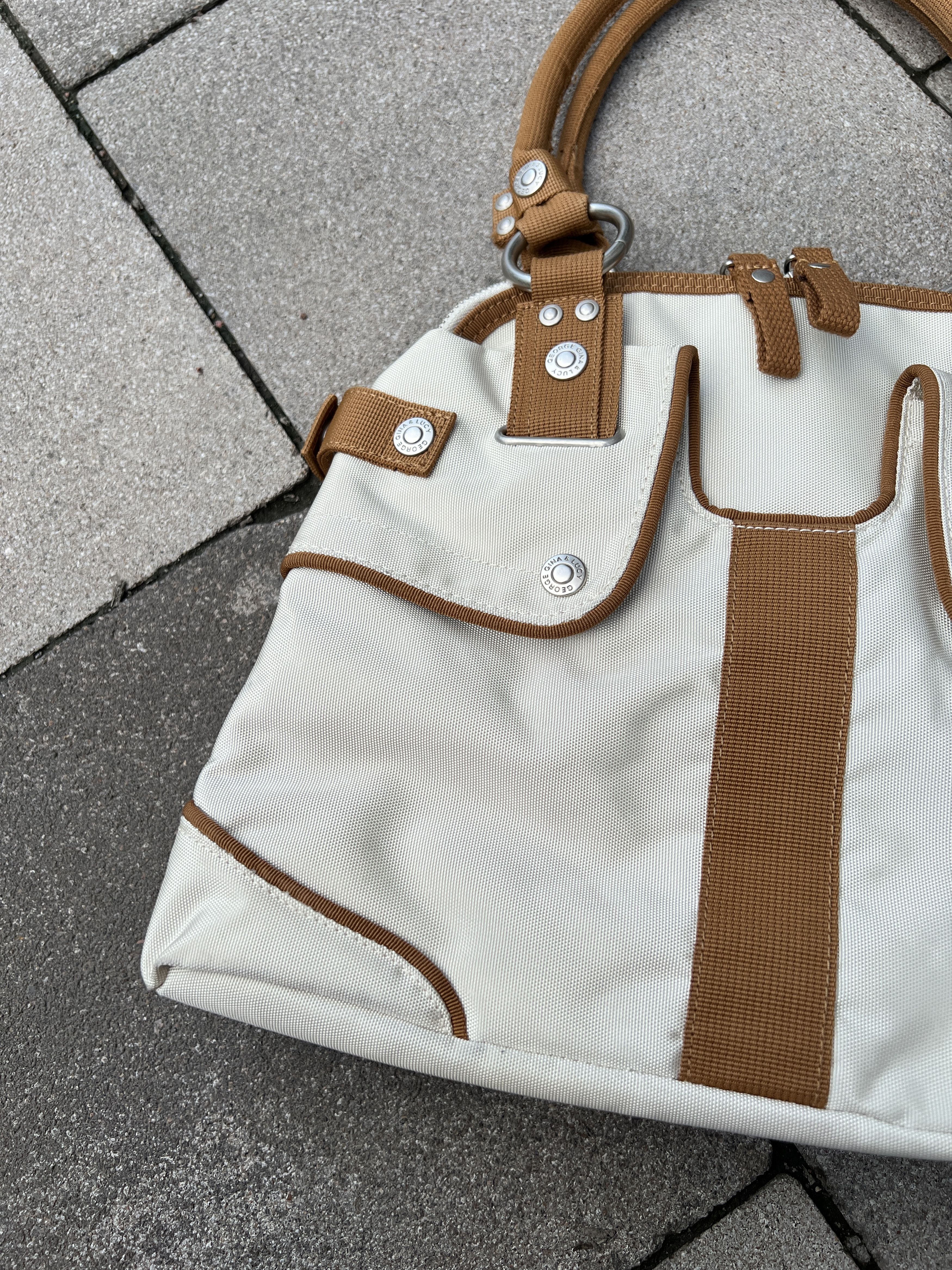 George Gina & Lucy George Gina & Lucy Vintage Y2K Butterfly Charme Shoulder Bag Size ONE SIZE - 12 Thumbnail