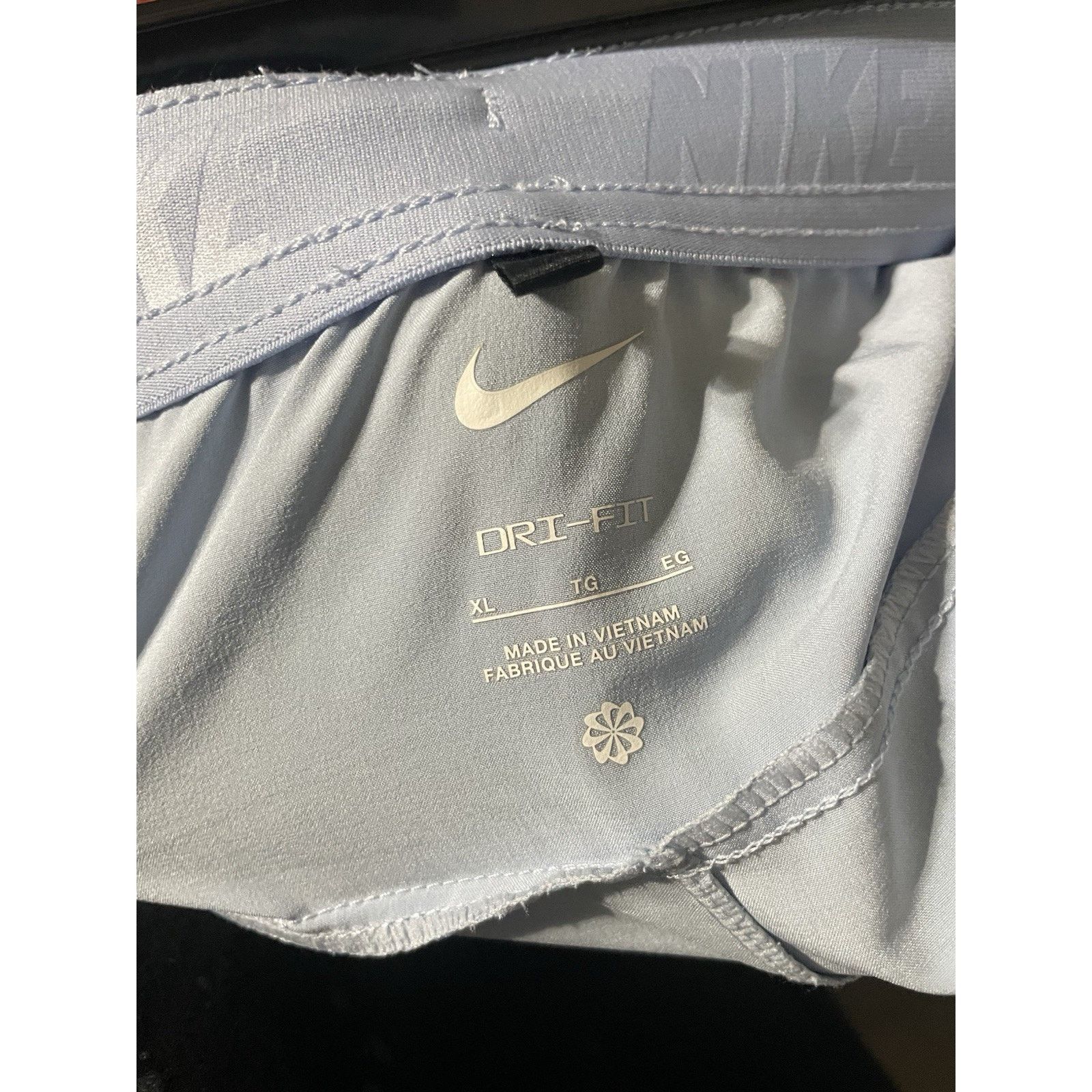 Nike Size XL- Nike UNC Color Men’s Athletic Shorts Activewear Size US 43 - 3 Thumbnail
