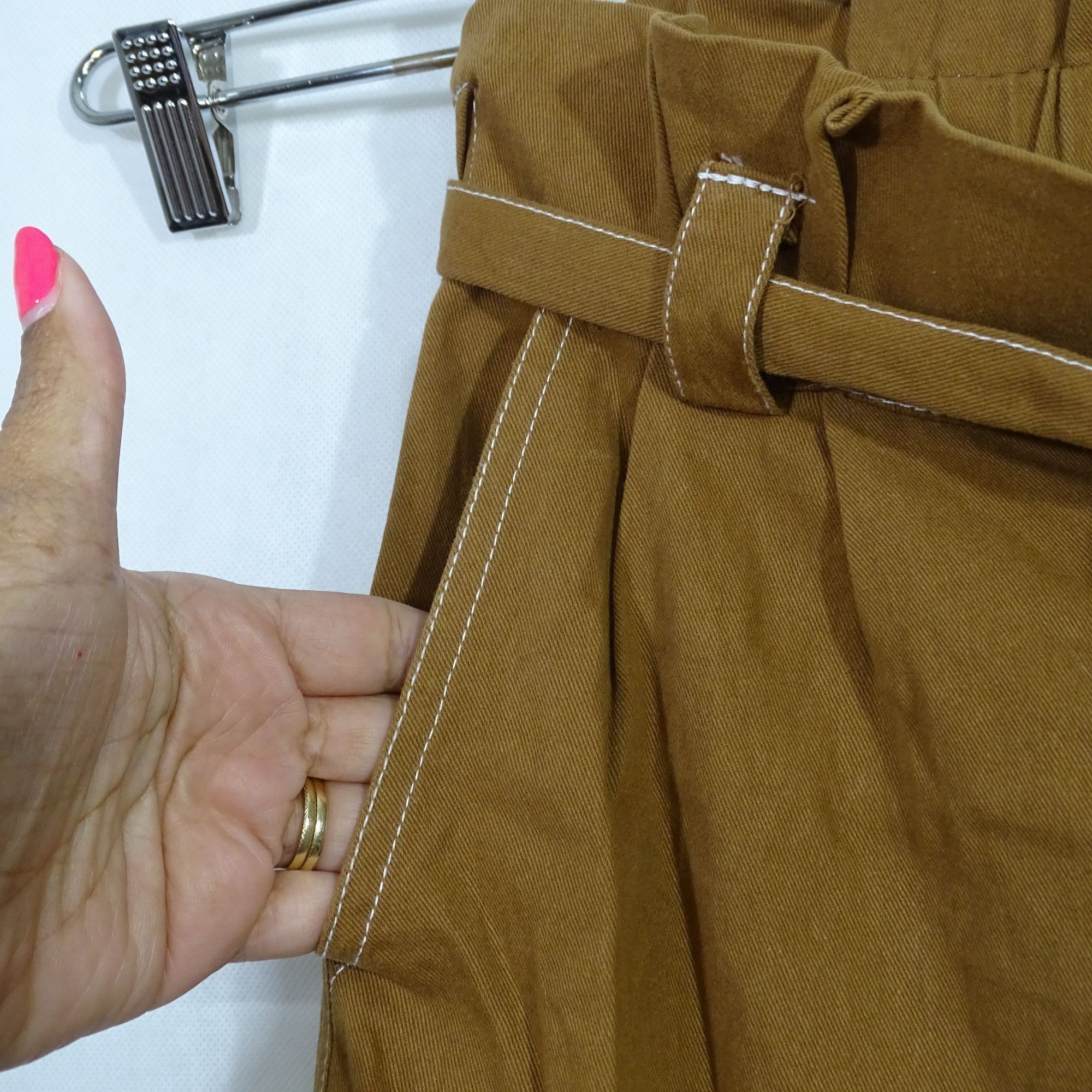 Kendall And Kylie Kendall and Kylie Cropped Paperbag Cargo Pants Belted Size M Size 30" / US 8 / IT 44 - 2 Thumbnail