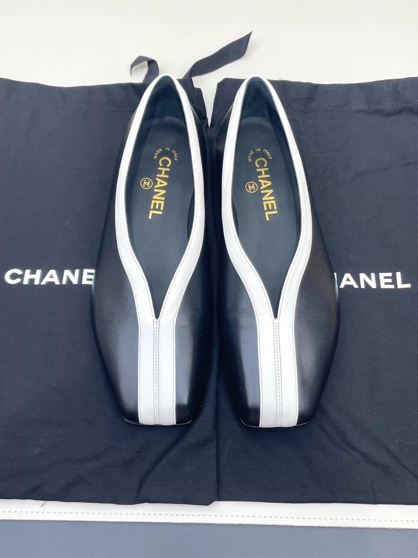 Chanel Chanel 26 Square Toe Slip-On Flat Shoes 36.5 Size US 6 / IT 36 - 1 Thumbnail