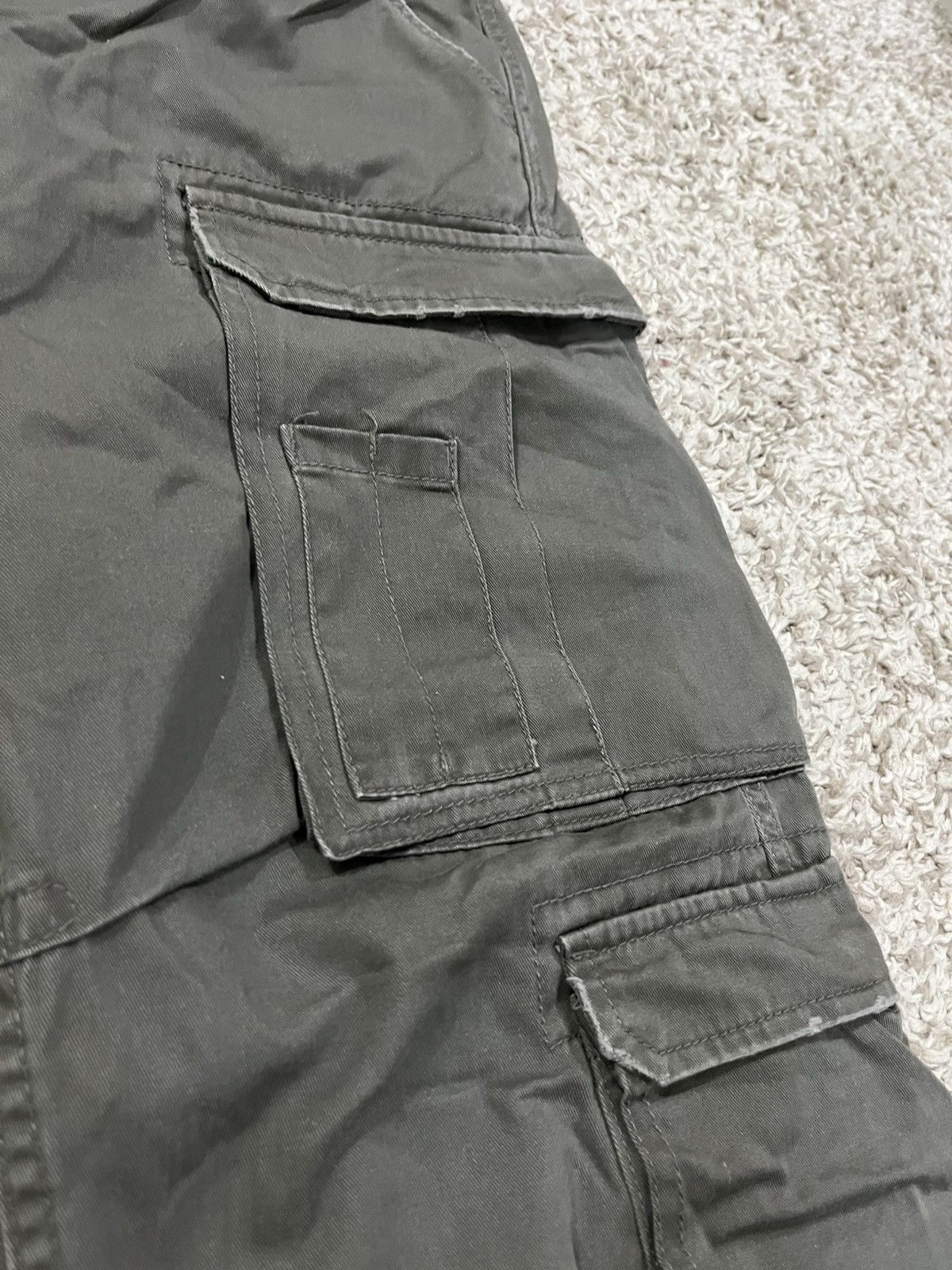 If Six Was Nine GRAB NOW‼️ 🔥 RCC 8 POCKETS VUJA DE STYLE UTILITY CARGO Size US 30 / EU 46 - 4 Thumbnail