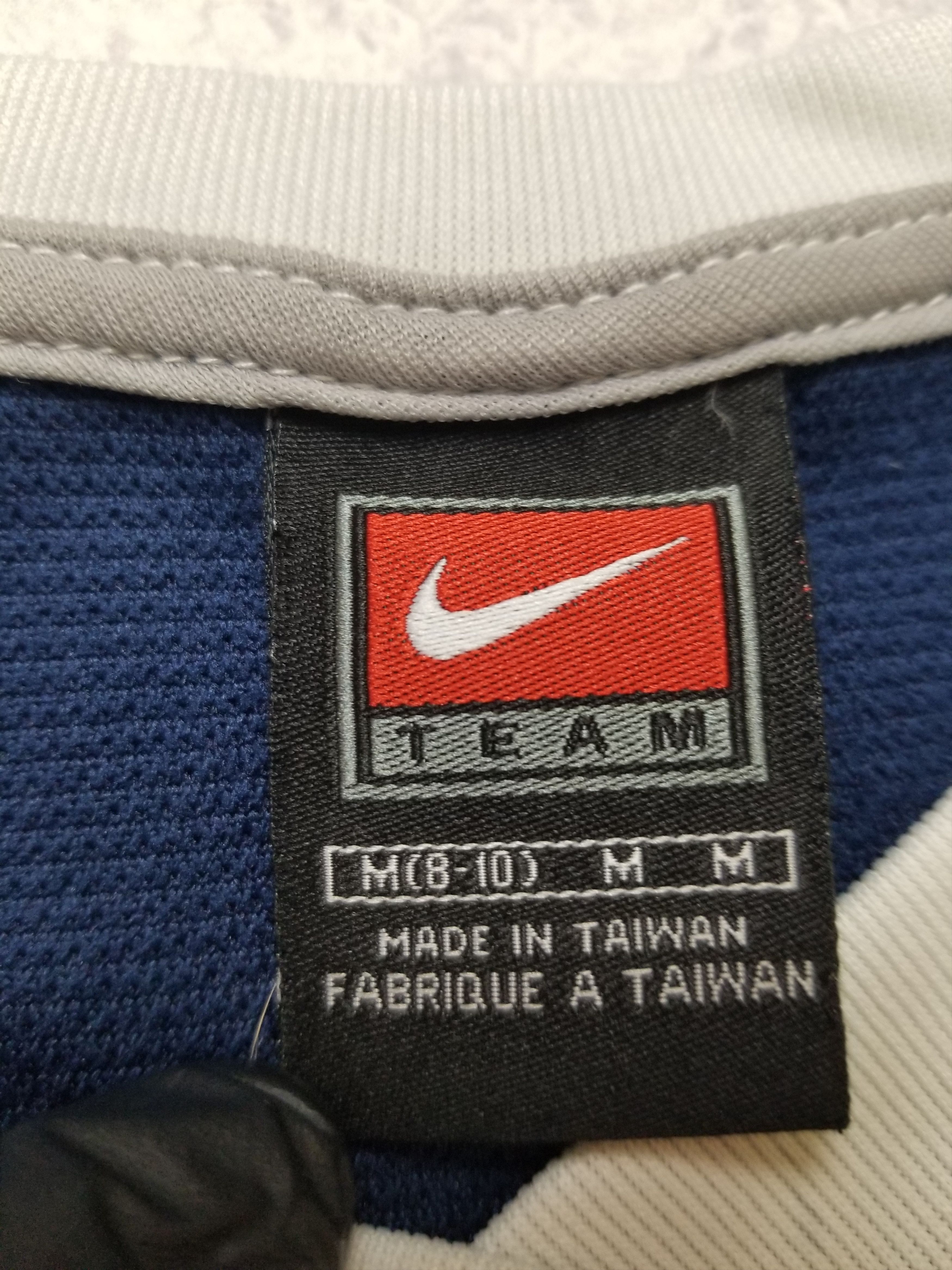 Nike Vintage 90s Nike Jersey Travis Style Sportwear Style Size US M / EU 48-50 / 2 - 11 Thumbnail