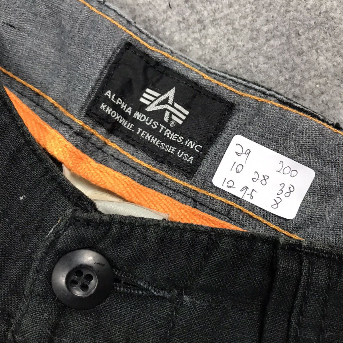 Alpha Industries × Japanese Brand Alpha Industries Sun Faded black Rusty cargo pants Size US 29 - 12 Thumbnail