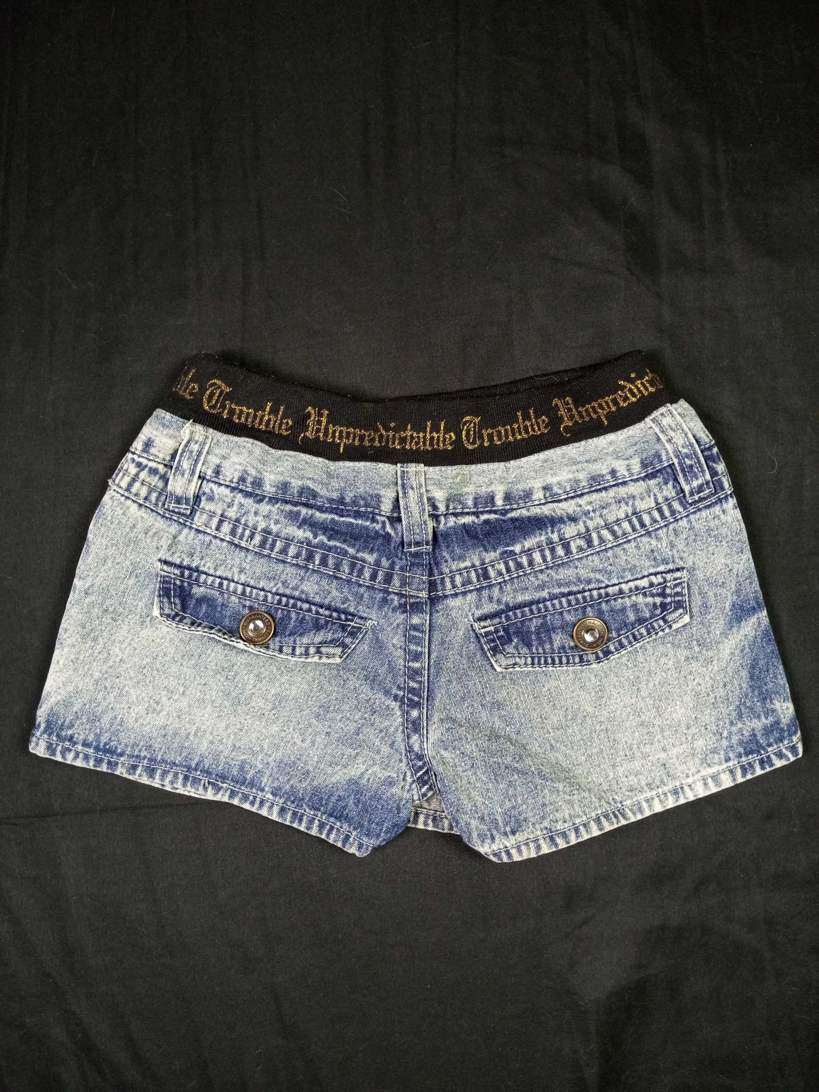 Japanese Brand Trouble Unpredictable japanese brand sexy shorts Size 27" / US 4 / IT 40 - 8 Thumbnail