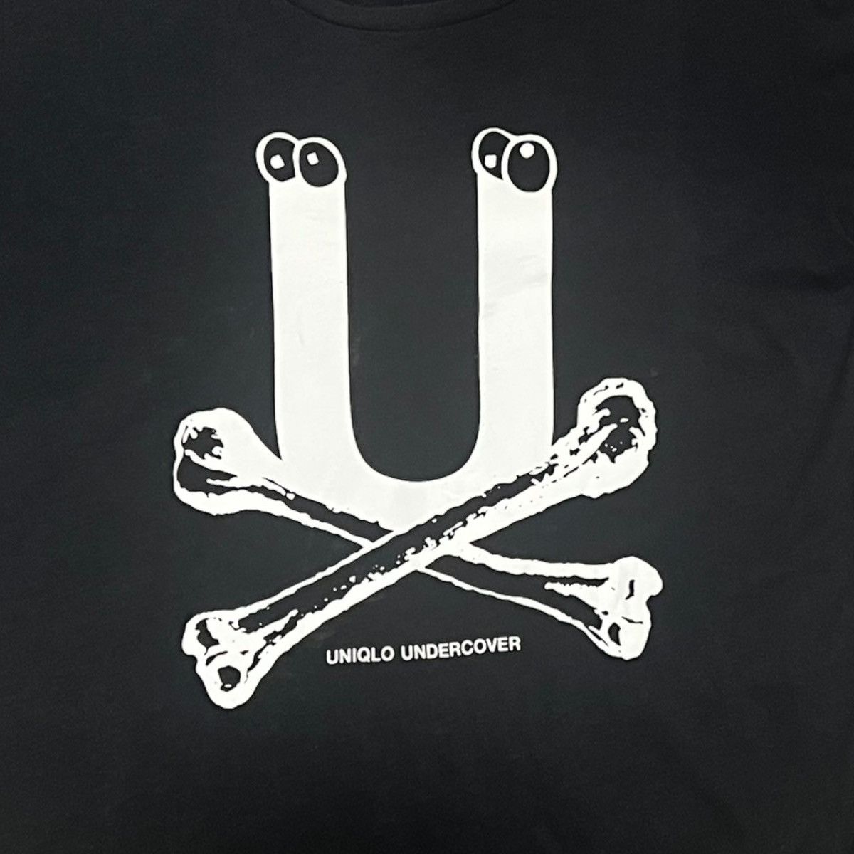 Jun Takahashi VINTAGE Y2K UNDERCOVER X UNIQLO CROSSBONE (JPN SIZE L) Size US M / EU 48-50 / 2 - 2 Thumbnail