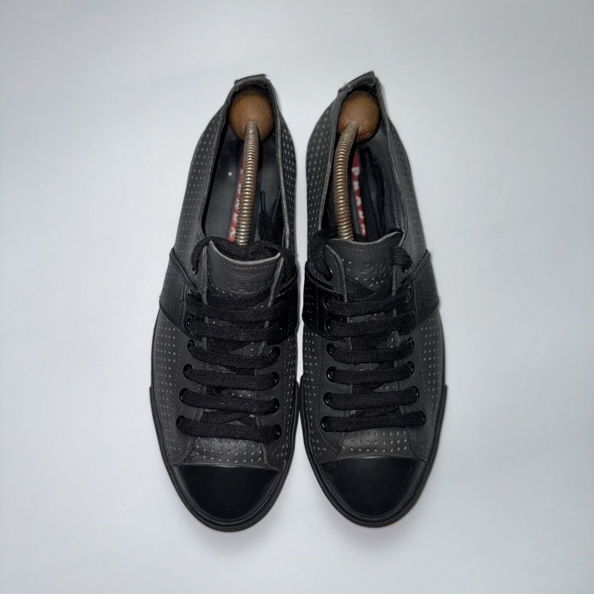 Prada PRADA Dark Grey Saffiano Sneakers 8.5 Size US 7.5 / EU 40-41 - 3 Thumbnail