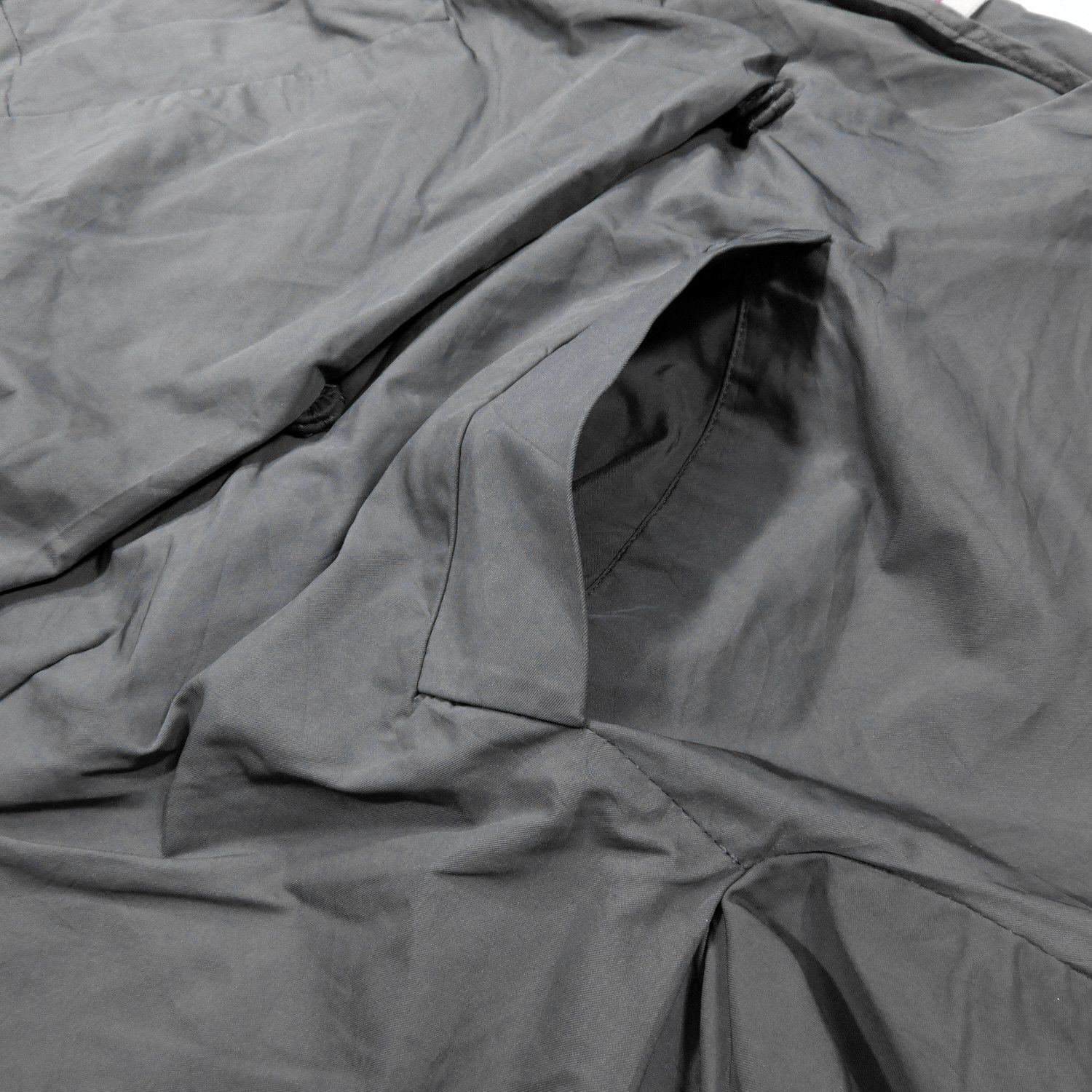 Marni MARNI AVANT-GARDE FUTURISTIC SLANT POCKET JACKET SHIRT Size XS / US 0-2 / IT 36-38 - 9 Thumbnail