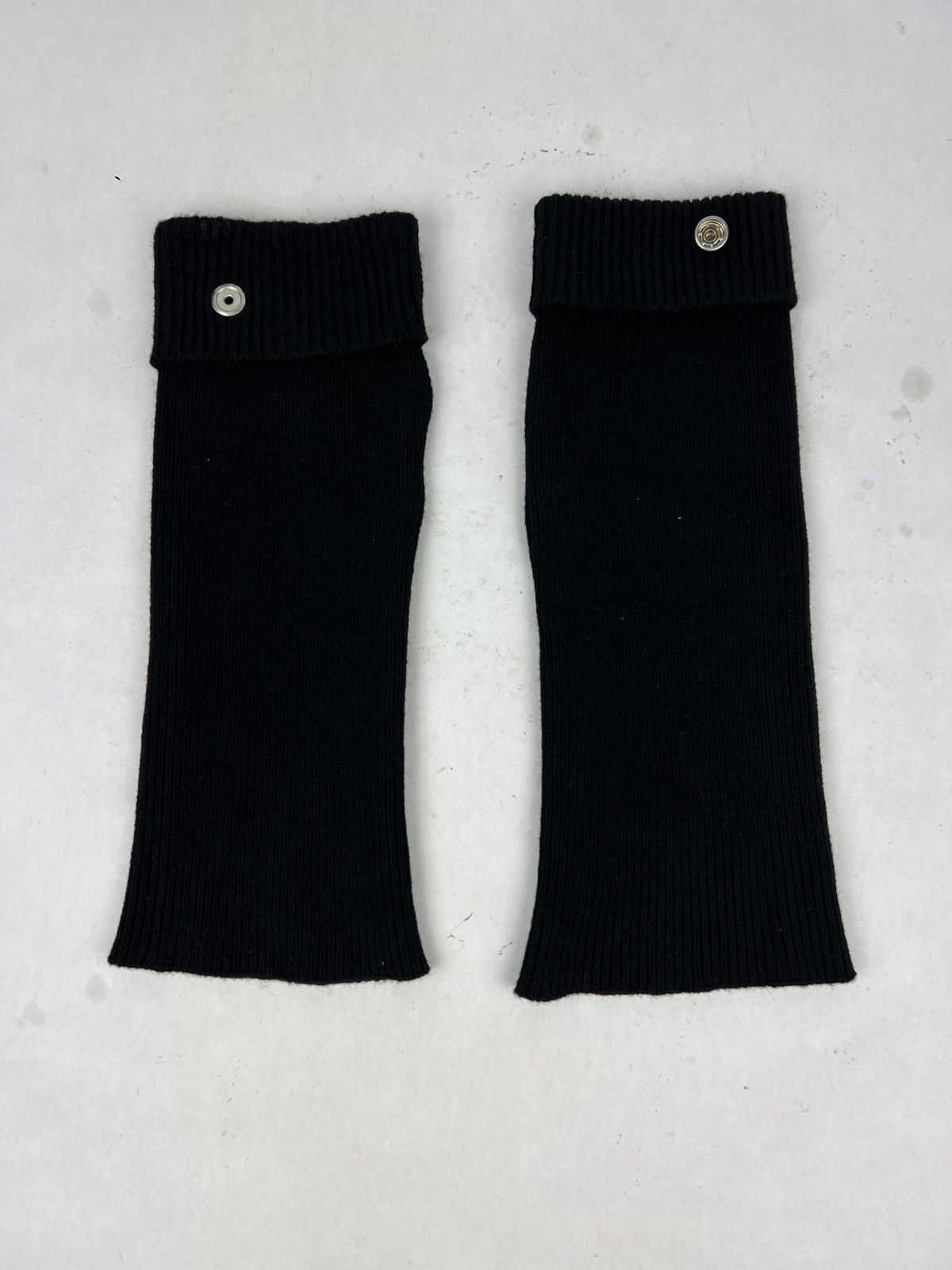 image of Rick Owens Gloves in Black, Men's