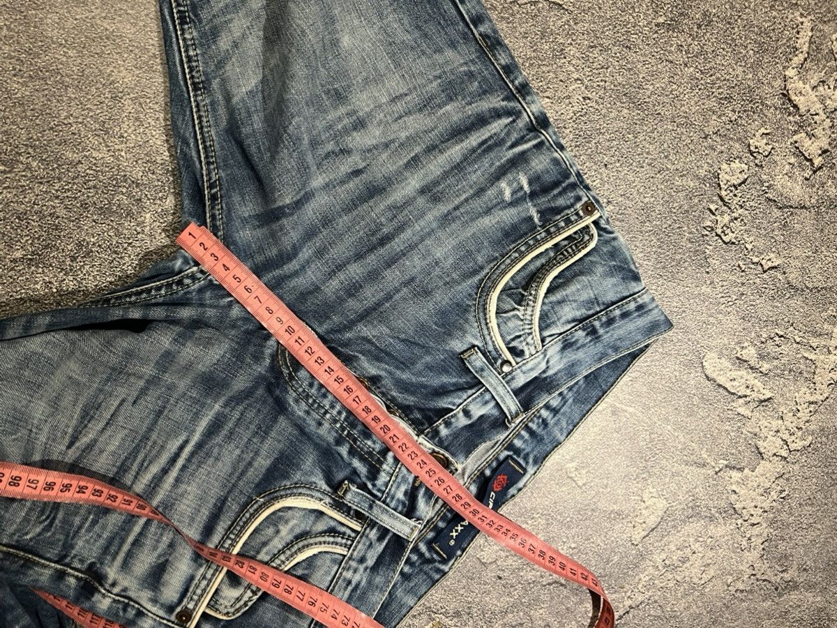 Japanese Brand Archival Japanese Swag — Destroyed Jeans Limited Size US 34 / EU 50 - 11 Thumbnail