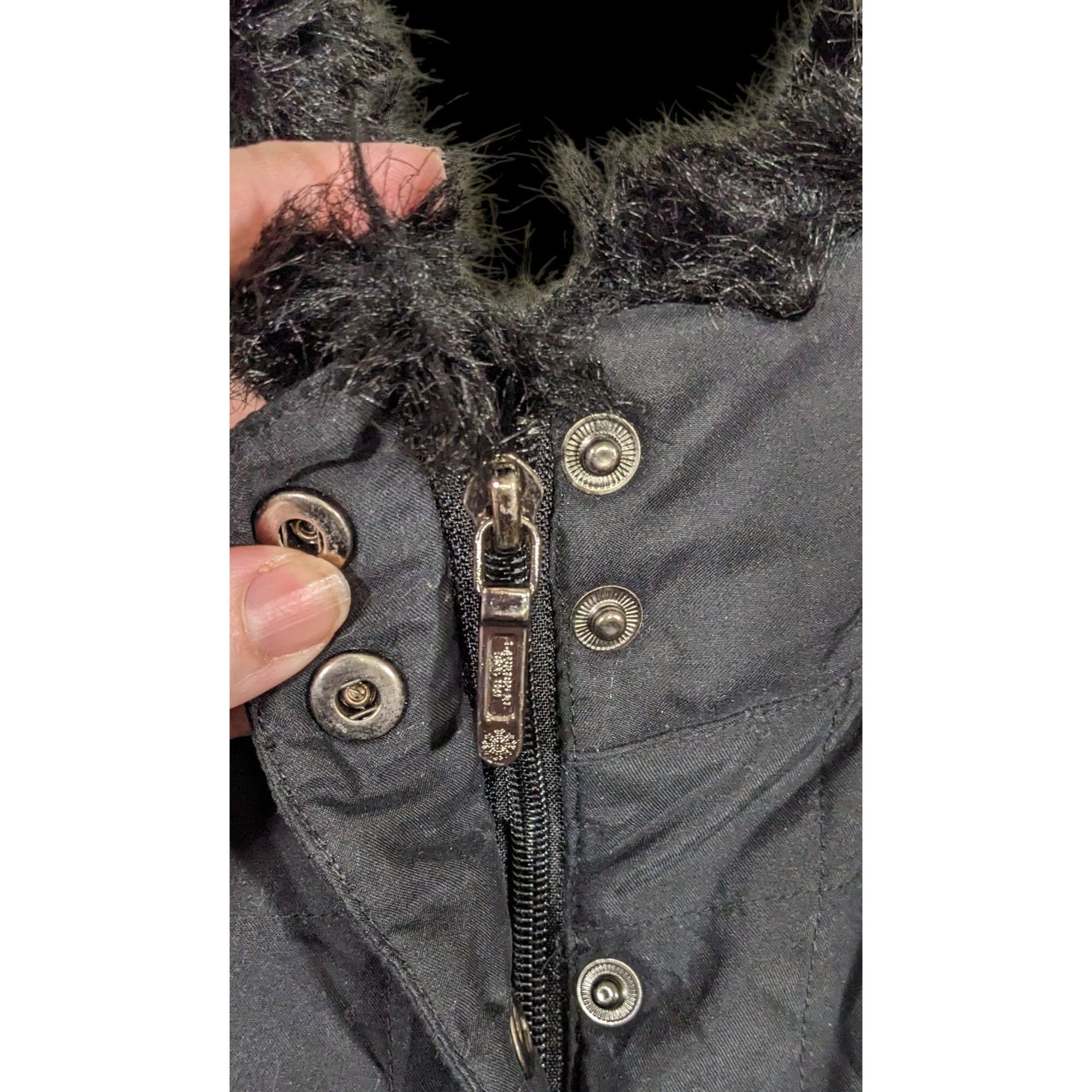 Lauren Ralph Lauren Black Fur Collar Puffer Vest By Lauren Ralph Lauren Size L / US 10 / IT 46 - 11 Thumbnail