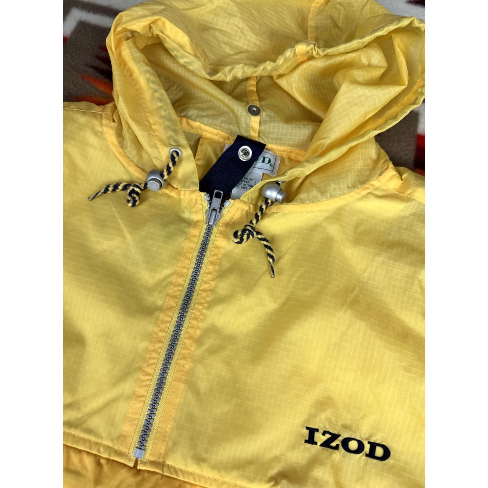 Izod VINTAGE Izod Windbreaker Jacket Hoodie Anorak Yellow Sz L Mens Yellow L SZ? Size US L / EU 52-54 / 3 - 2 Thumbnail