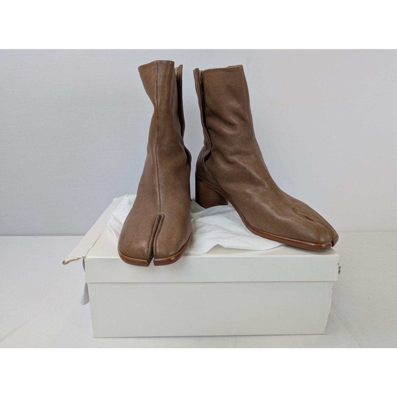Maison Margiela o1rshd1 Tabi High Boots in Brown Size US 12 / EU 45 - 19 Thumbnail