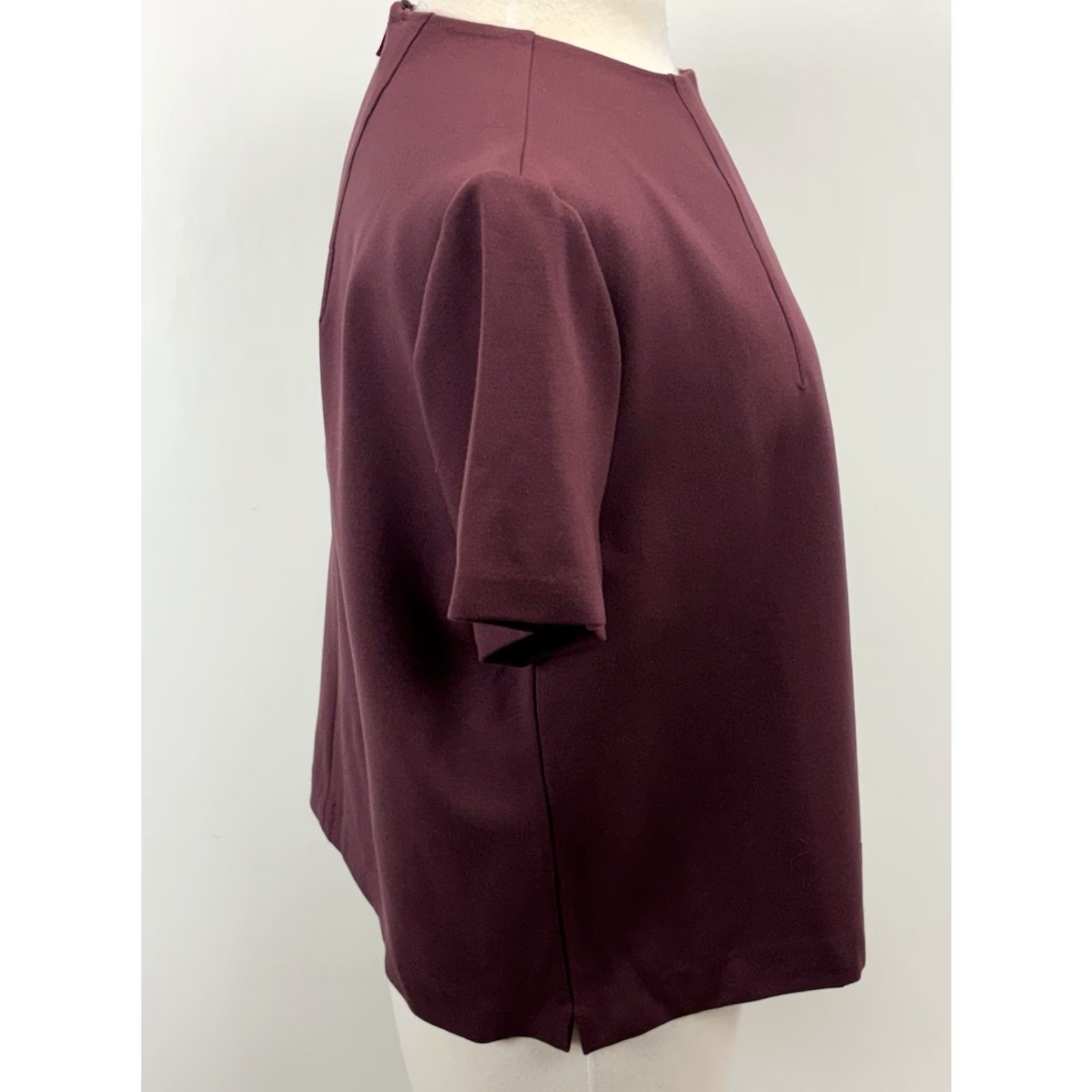 Spanx Spanx Women's Blouse Shirt Short Sleeve The Perfect Funnel Top Regular Size XL Maroon Red Stretch Vintage No 90s? Size XL / US 12-14 / IT 48-50 - 4 Thumbnail