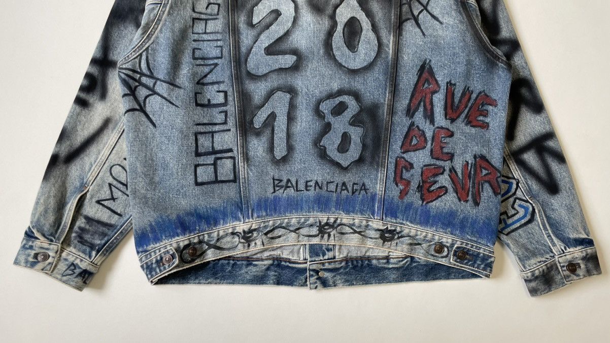 Balenciaga 2018 ‘Grafitti’ Denim Jacket Size US M / EU 48-50 / 2 - 22 Thumbnail
