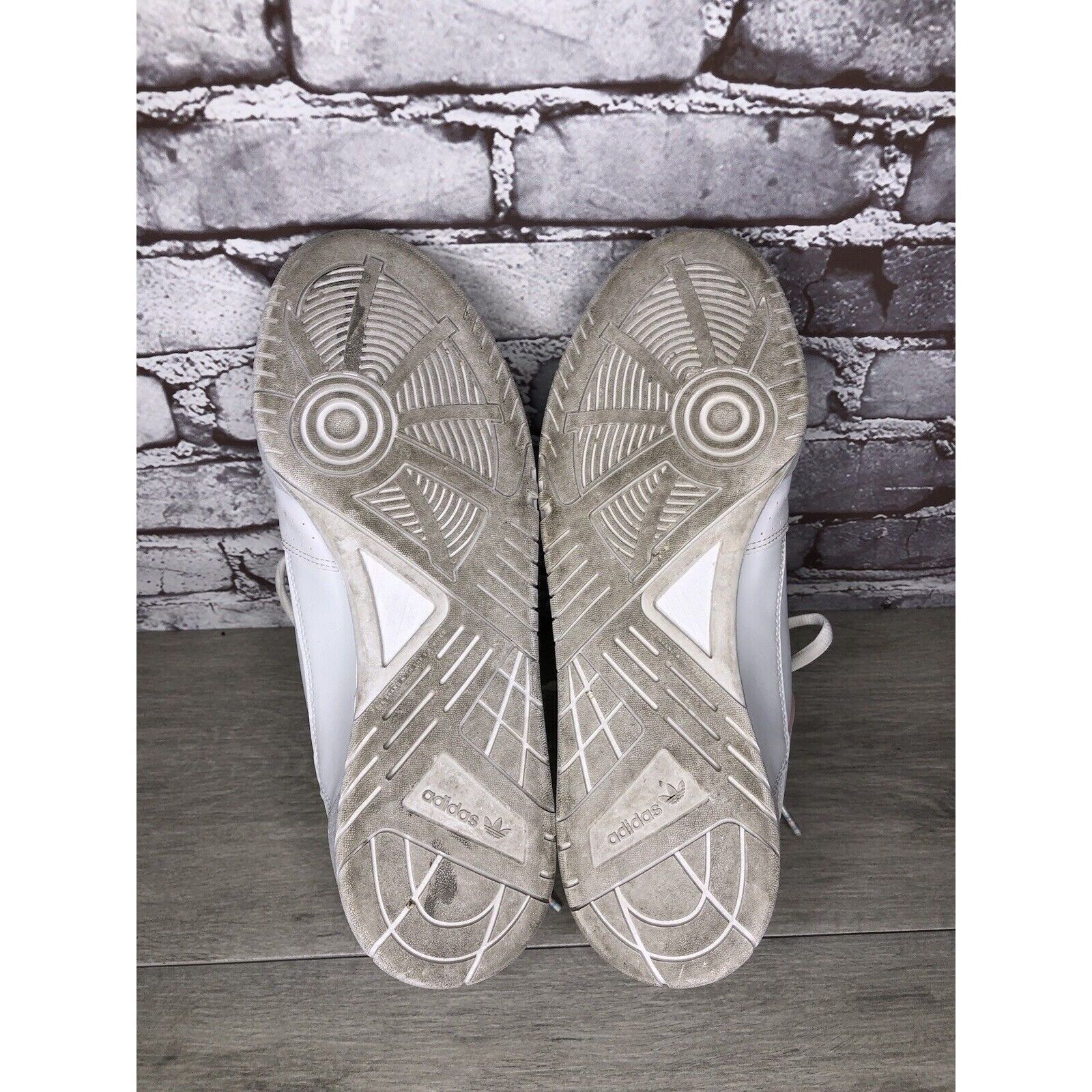 Adidas Adidas Love Unites White Leather Blue Pink Stripe Sneakers M Size US 10 / EU 43 - 21 Thumbnail