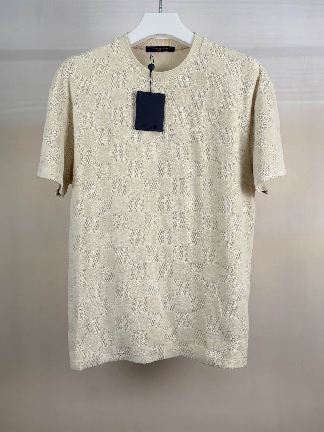 Louis Vuitton Louis Vuitton Damier Pattern T-Shirt Size XL Size US XL / EU 56 / 4 - 1 Thumbnail