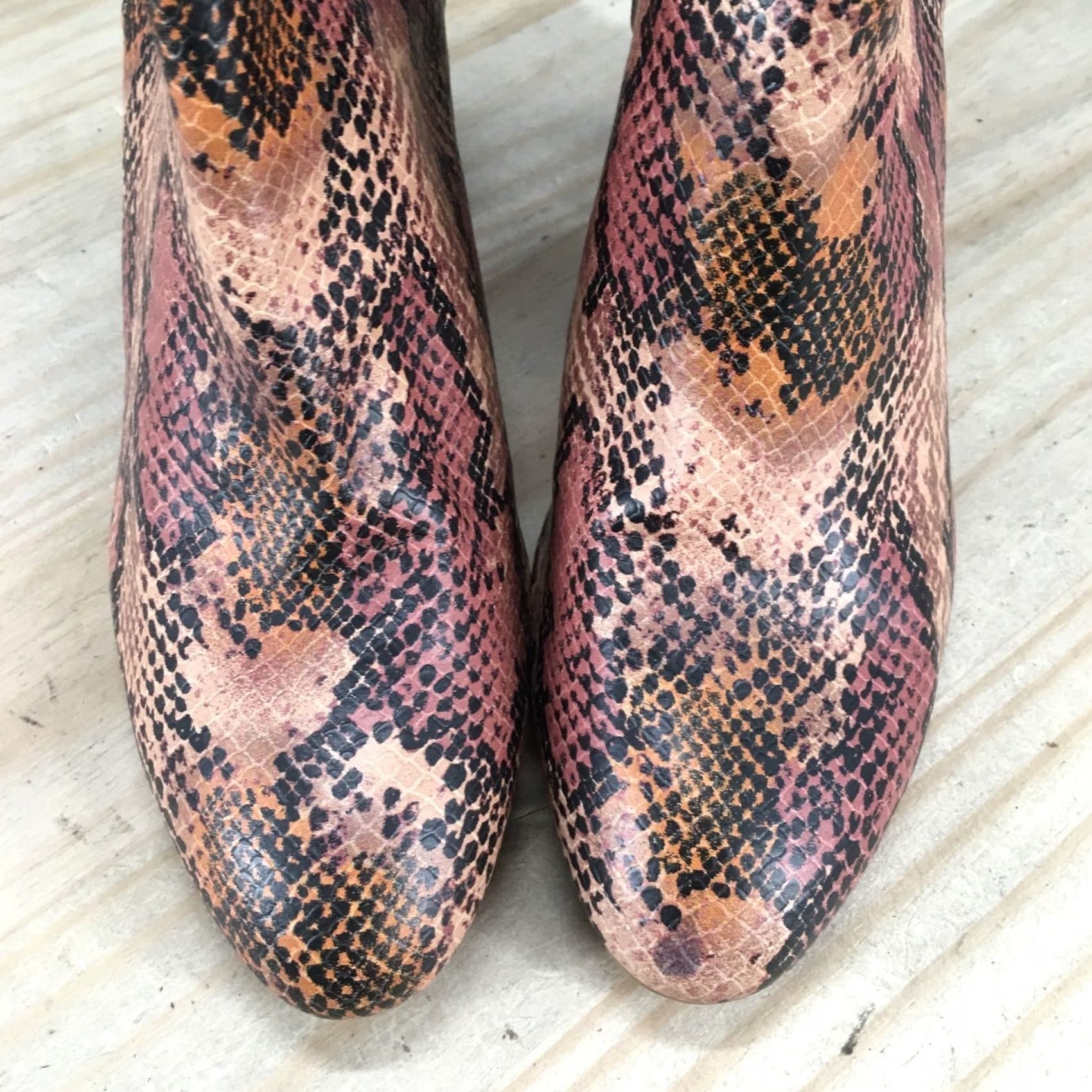 Old Navy Old Navy Booties Womens 7 Animal Print Brown Leather Back Zip Boot Heels Size US 7 / IT 37 - 5 Thumbnail