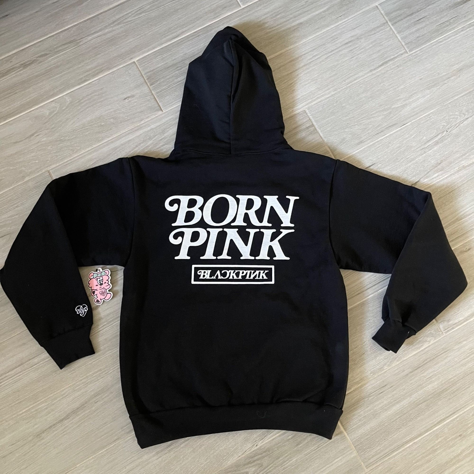 Verdy NWT VERDY x BLACKPINK BORN PINK AMEX TOUR BLACK HOODIE SMALL Size US S / EU 44-46 / 1 - 1 Thumbnail
