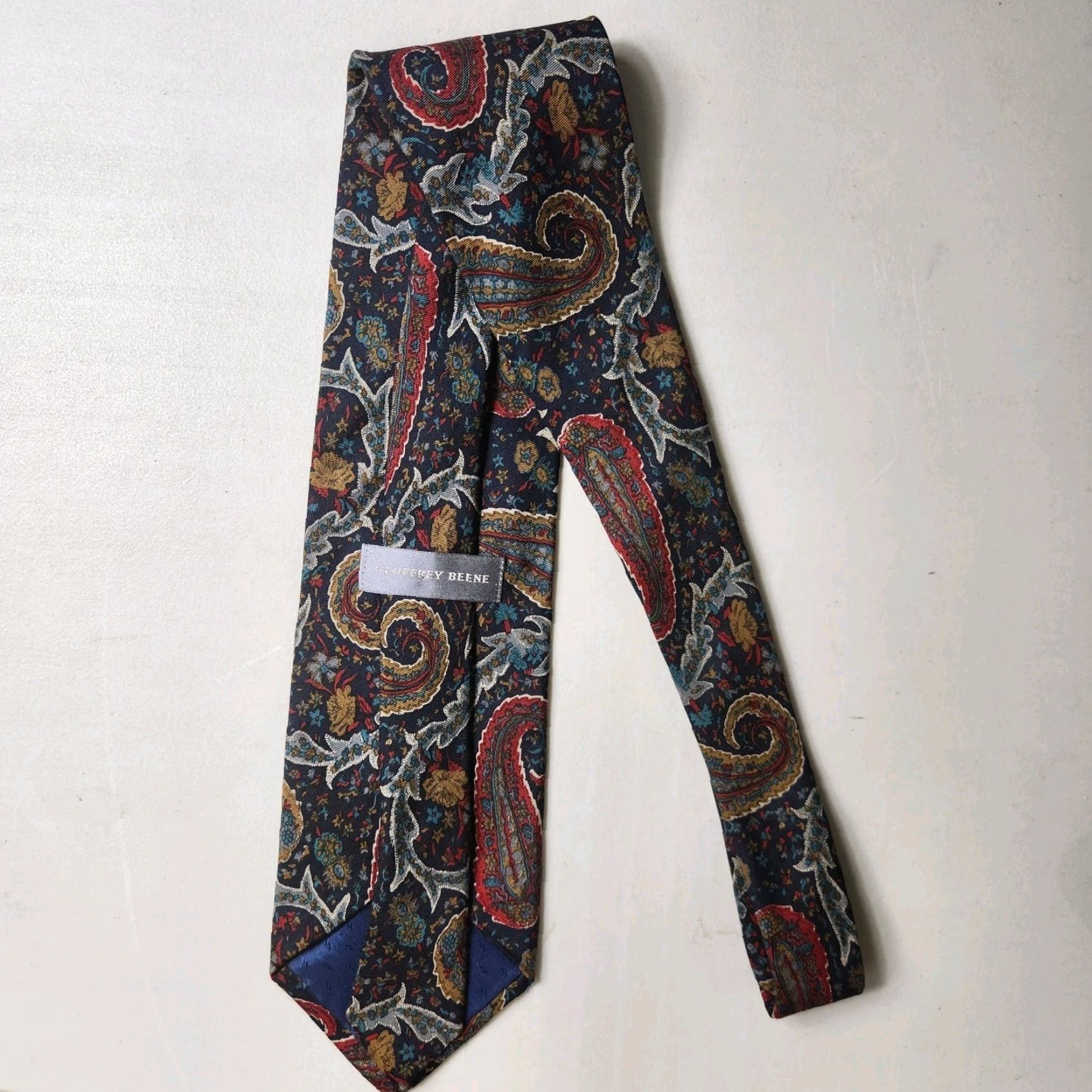 Geoffrey Beene Geoffrey Beene Navy Multicolor Paisley/Floral 100% Silk Tie Mens Tie Width 3 1/2" Length 57" Size ONE SIZE - 2 Thumbnail