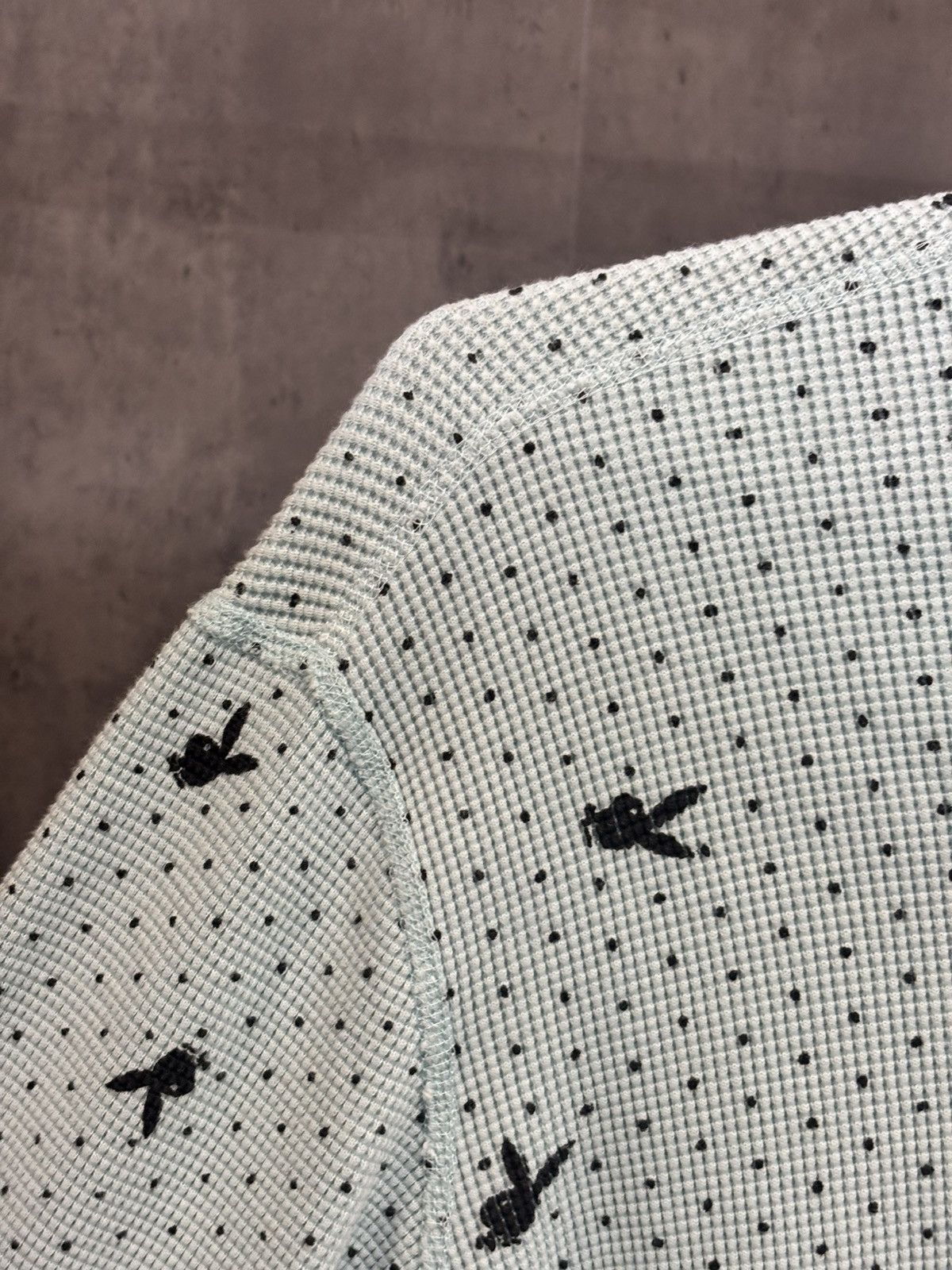 SUPREME X PLAYBOY SWEATER SIZE M