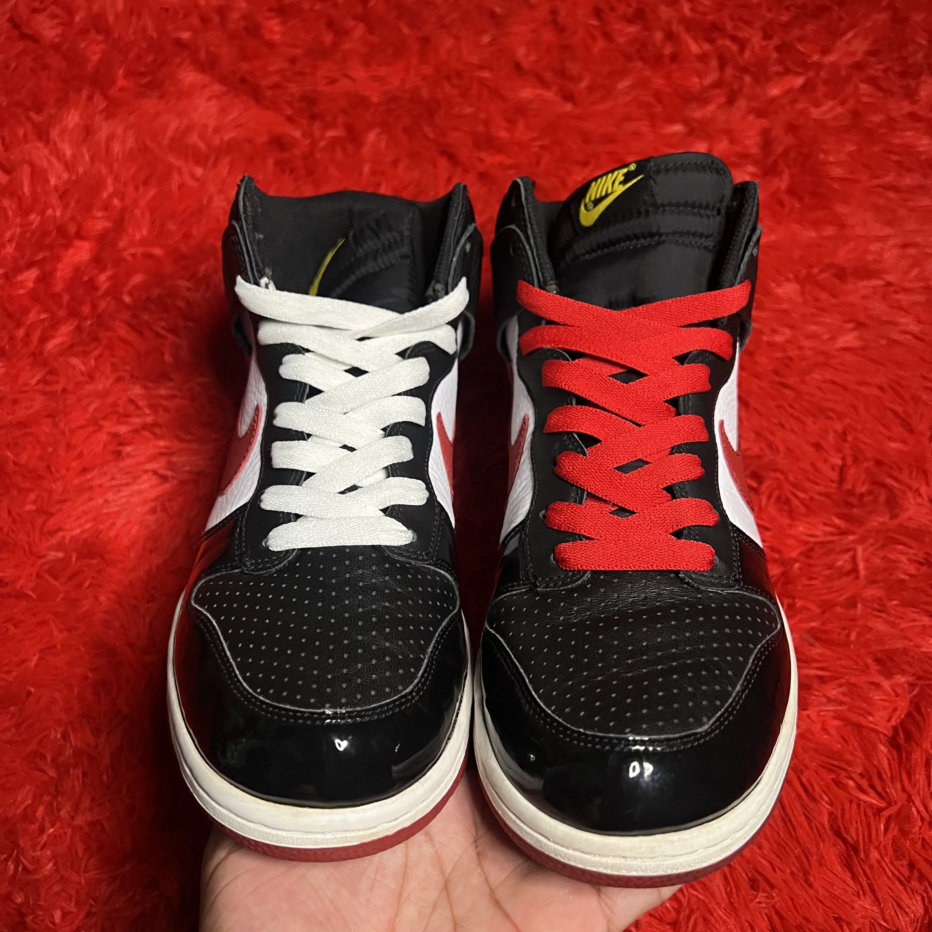 Nike Nike Dunk High Black White Red (2008) Size US 10 / EU 43 - 10 Thumbnail