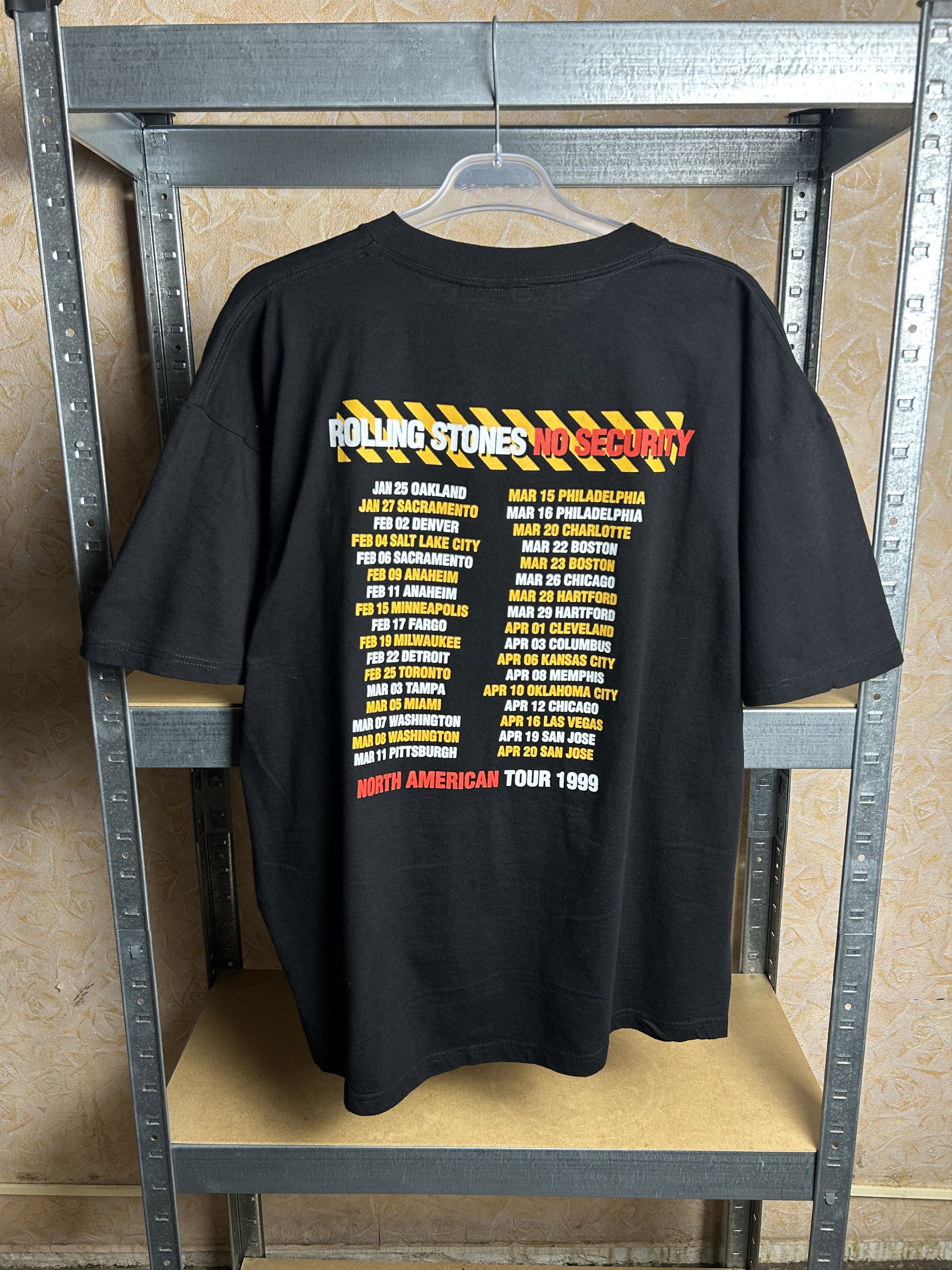 Band Tees Vintage 1999 Rolling Stones Rock Band Tour T-shirt Size US XL / EU 56 / 4 - 2 Thumbnail
