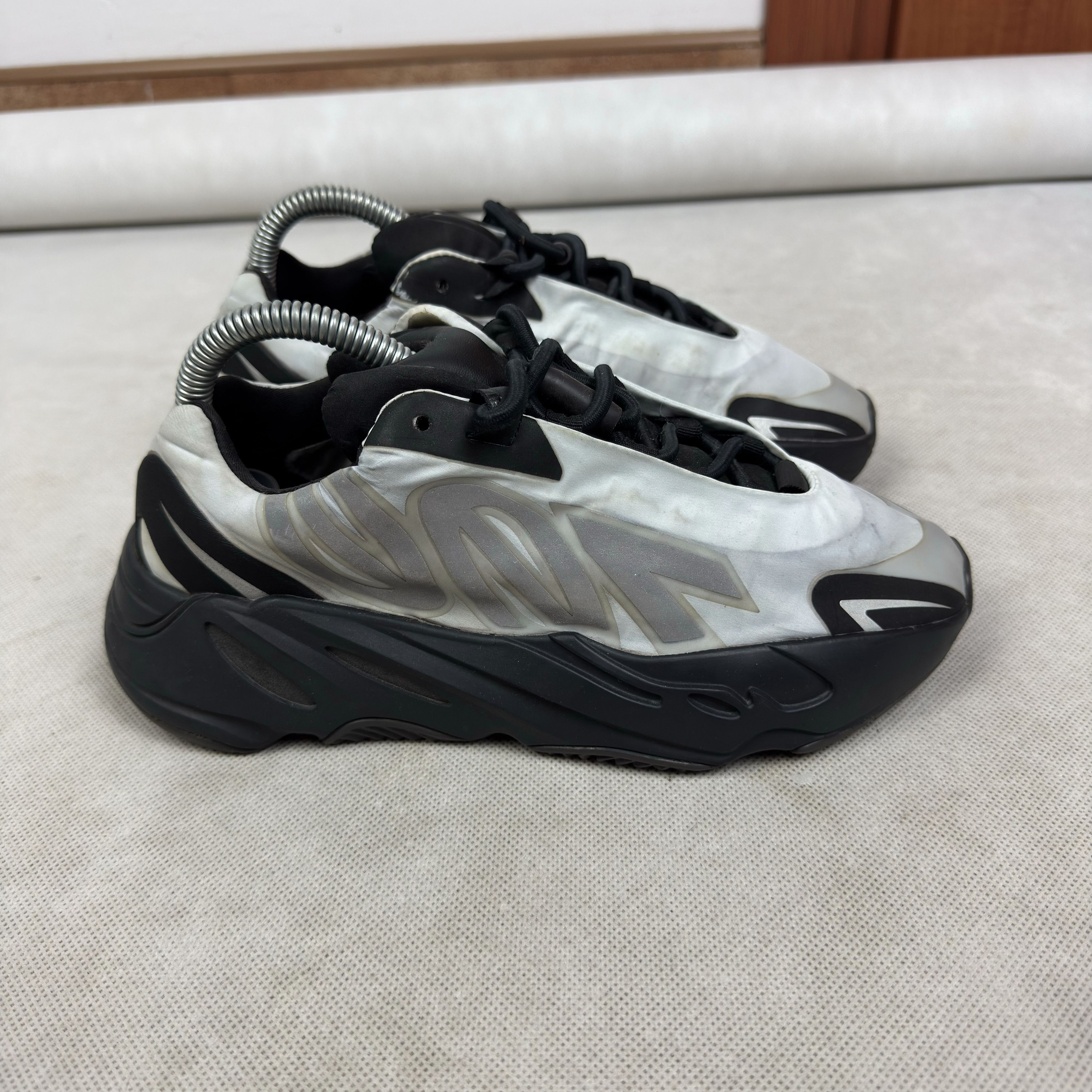 Adidas Adidas Yeezy Boost 700 MNVN GZ0711 Sneakers Shoes 6 Size US 6 / EU 39 - 3 Thumbnail