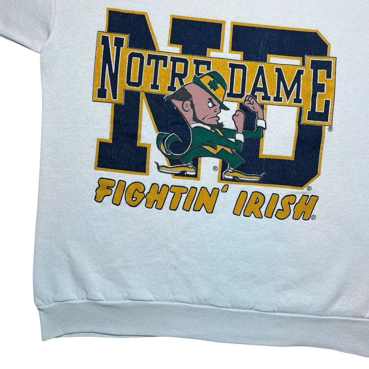 NCAA Vintage 90s NCAA Notre Dame Fightin Irish Mascot Sweatshirt Size US L / EU 52-54 / 3 - 6 Thumbnail
