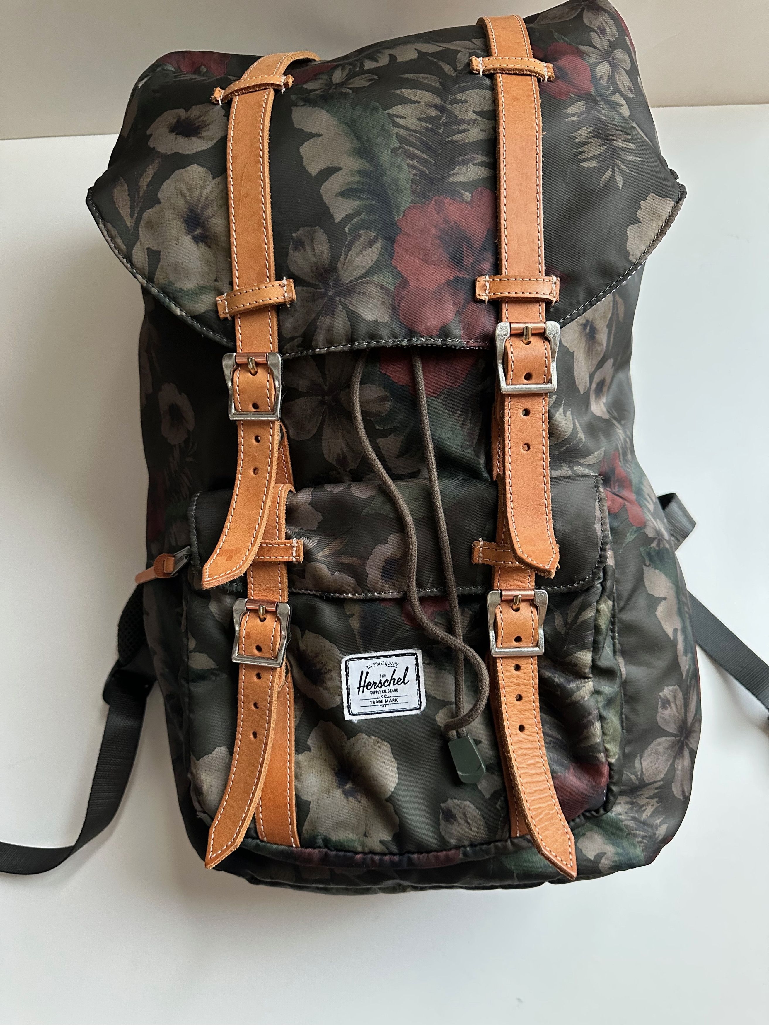 Herschel Supply Co. Vintage Herschel Hawaiian Camo Backpack w/ Leather Straps Size ONE SIZE - 1 Thumbnail