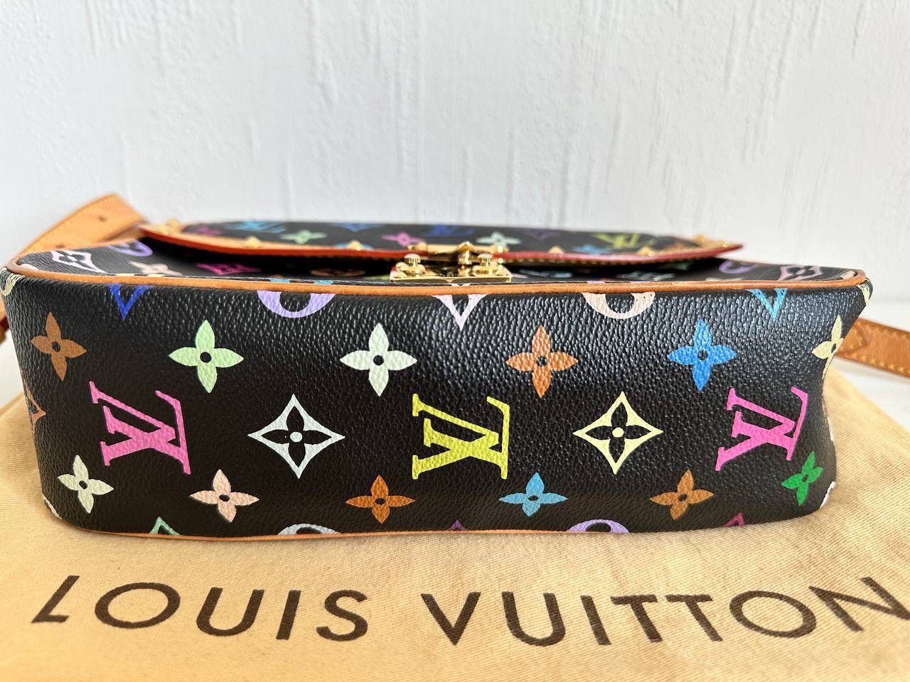 Louis Vuitton Louis Vuitton Sologne Bag Crossbody Monogram Gold Auth! Size ONE SIZE - 19 Thumbnail