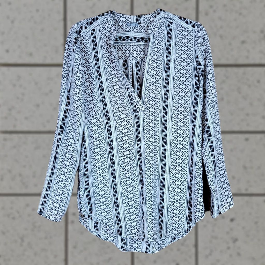 Vintage Charlotte Russe Geometric Sheer Blouse Size M Black White Roll up Sleeves Size M / US 6-8 / IT 42-44 - 1 Thumbnail