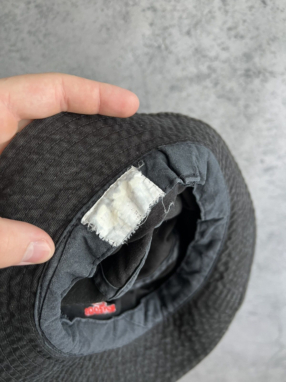 Vintage Vintage Bucket Hat 2001 Y2K Style Black 00s Rare Size 42 - 6 Thumbnail