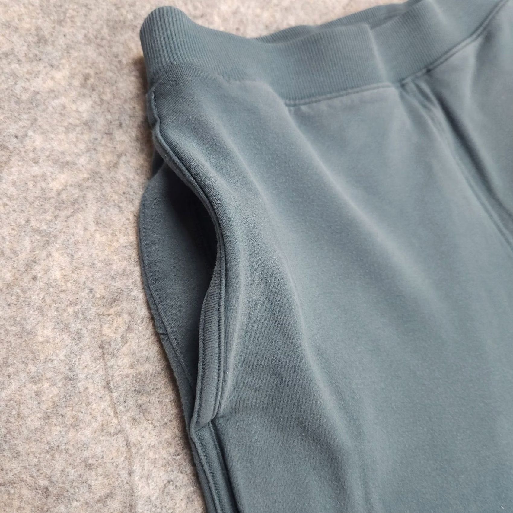 Lululemon Lululemon Leggings Women’s Gray Sage Size 6 Athletic Yoga Gym Ankle Regular Inseam 26 in Size 28" / US 6 / IT 42 - 5 Thumbnail