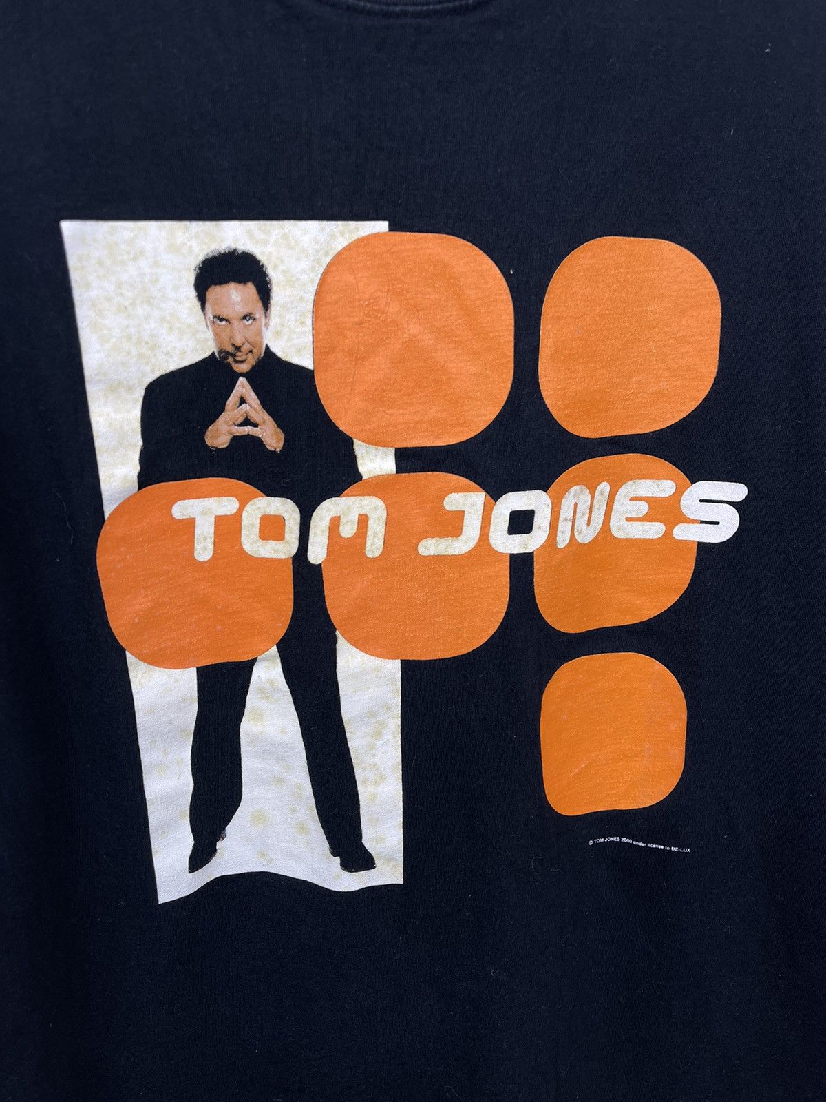 Band Tees × Vintage Vintage Tour 2000 Tom Jones Band Tshirt Tee Size XL Black Size US XL / EU 56 / 4 - 3 Thumbnail